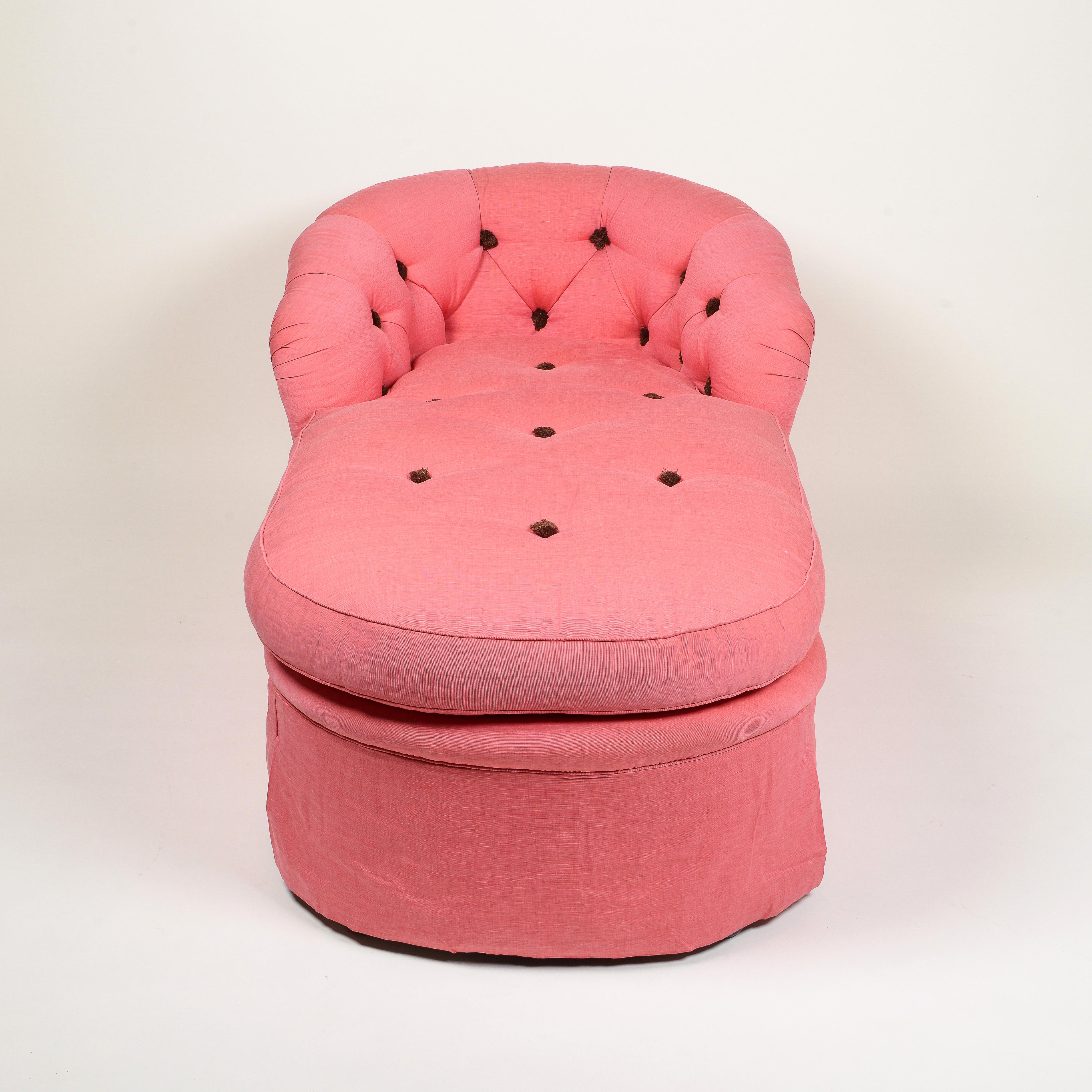Contemporary Raspberry Cotton-Upholstered Tufted Chaise Longue