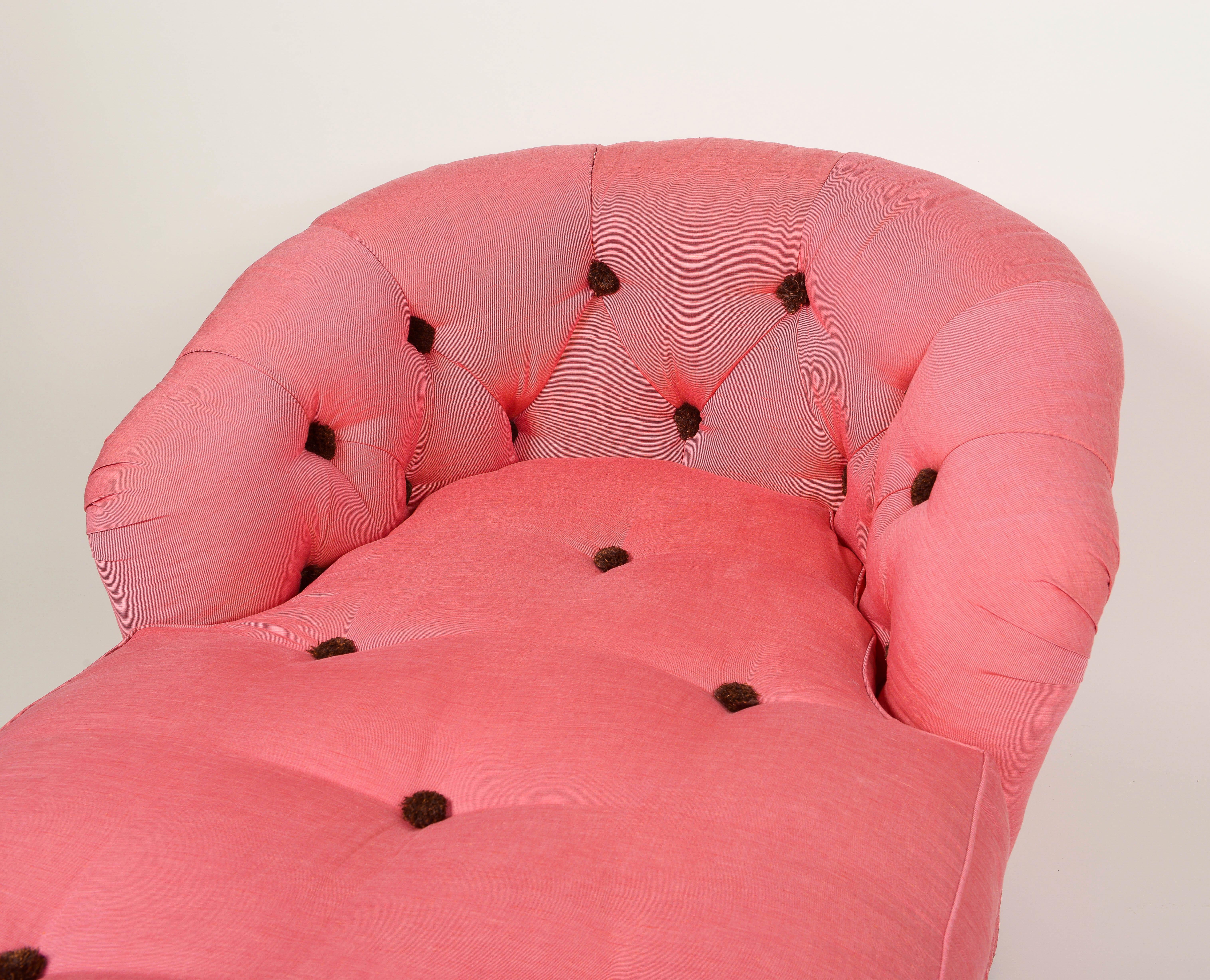 Raspberry Cotton-Upholstered Tufted Chaise Longue 1