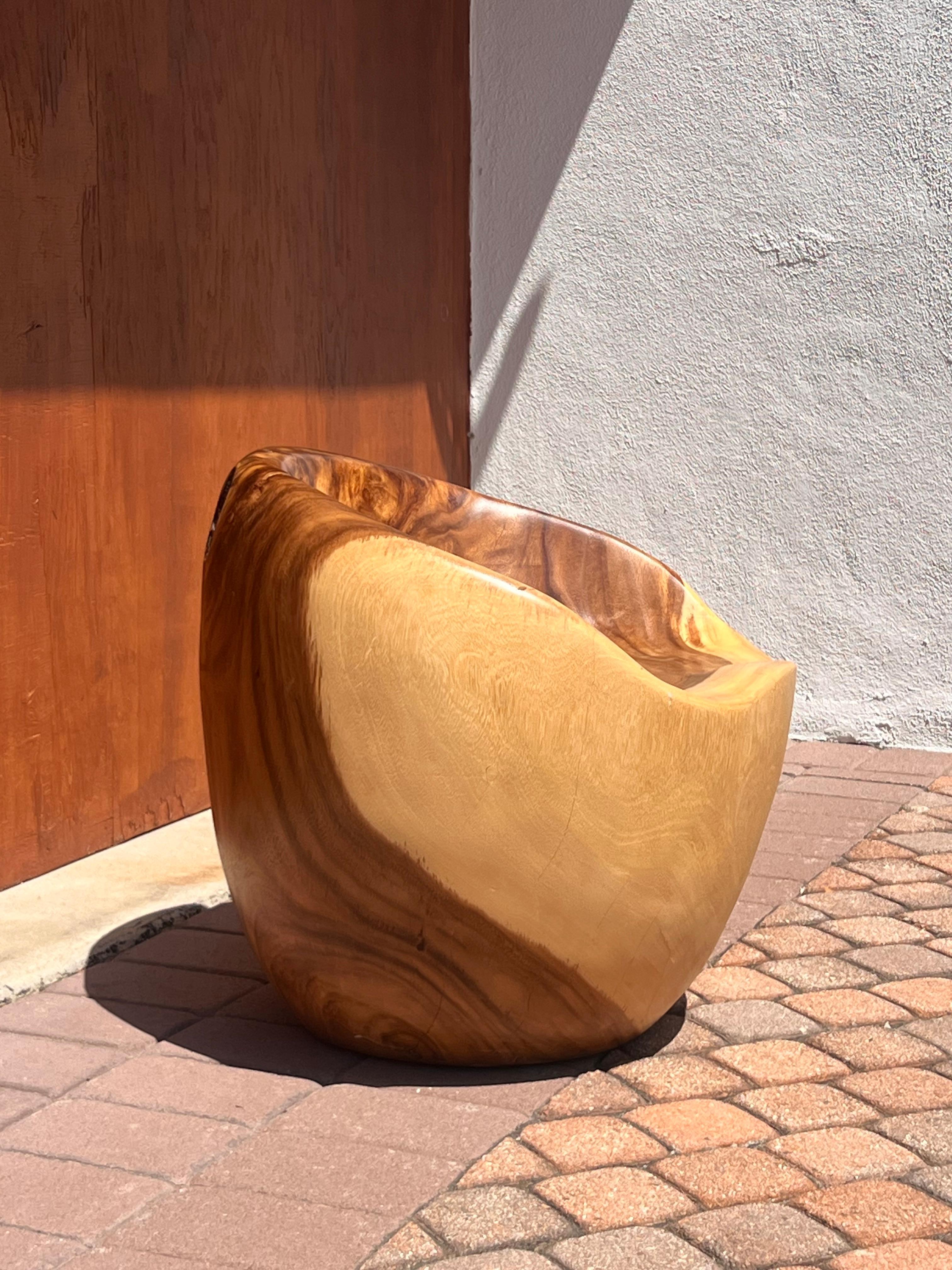 Legno Sedia intagliata a mano in legno di radice grezza, XX secolo in vendita