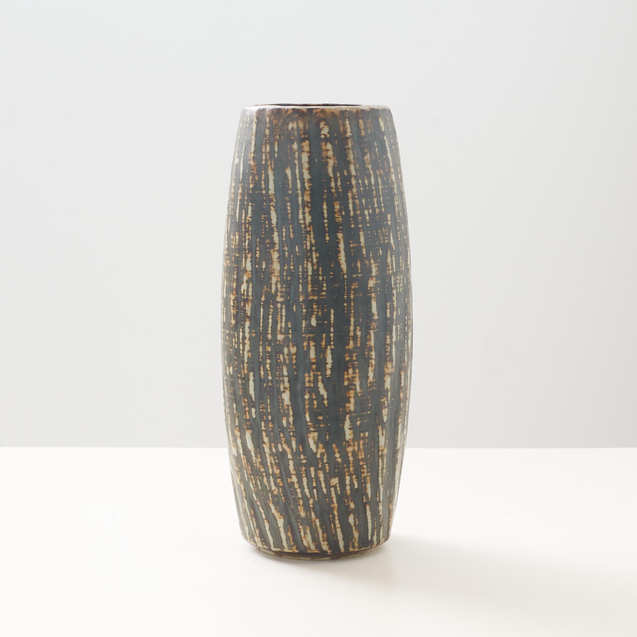 Svedese Vaso in ceramica della serie Rebus di Gunnar Nylund. in vendita