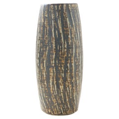 Vaso in ceramica della serie Rebus di Gunnar Nylund.