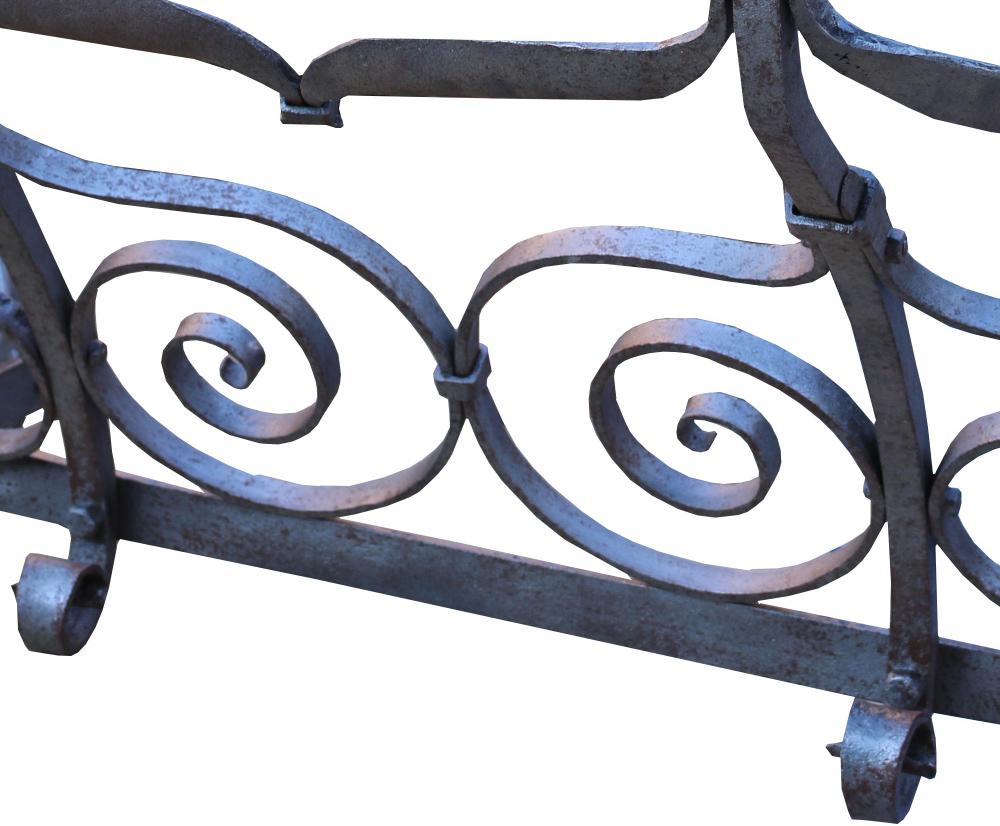 Reclaimed Iron Balcony Salvaged from a House in Egham In Good Condition In Wormelow, Herefordshire