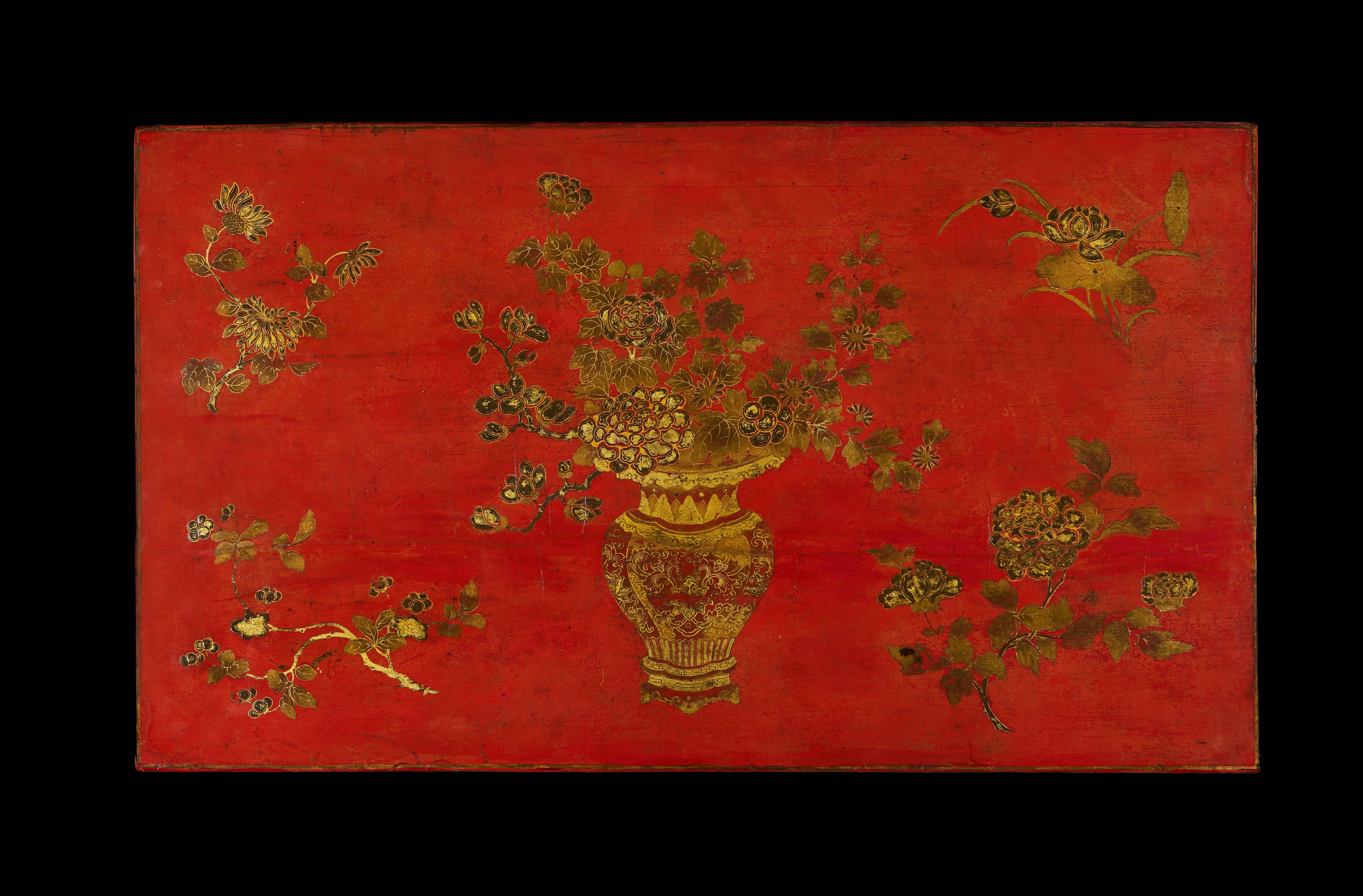 Laqué Table basse en laque rouge à la manière de la Maison Bagues en vente
