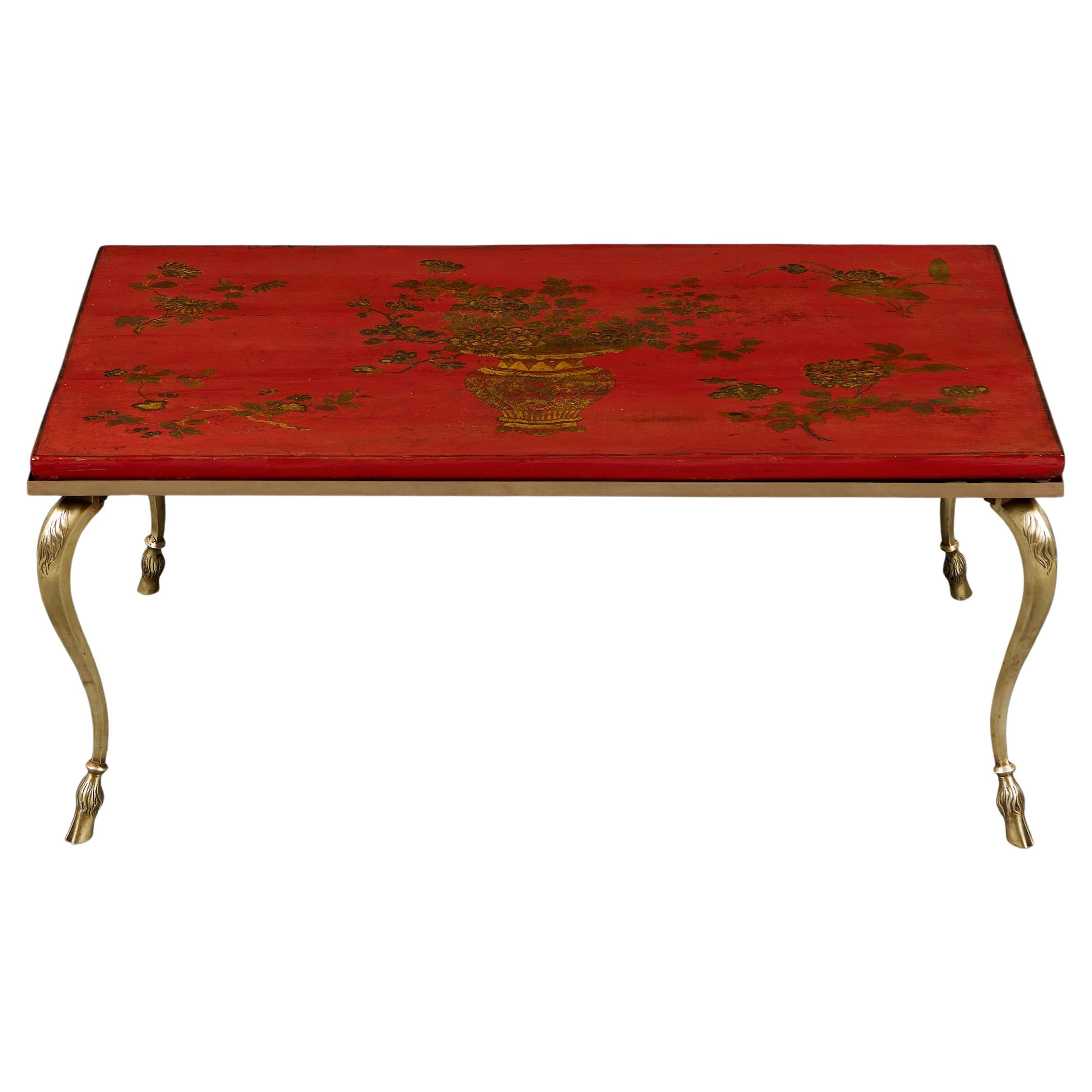Table basse en laque rouge à la manière de la Maison Bagues