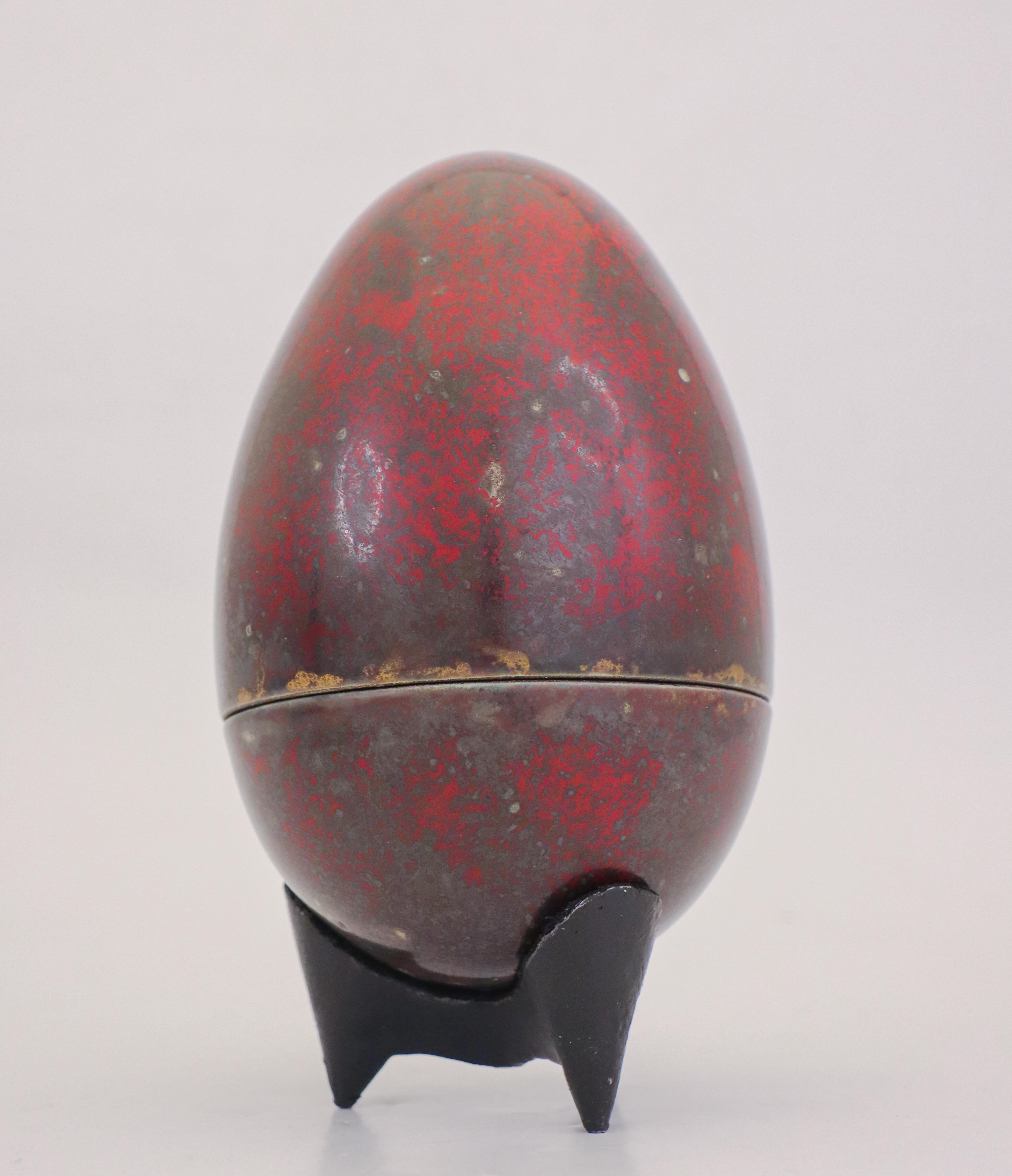 Scandinavian Modern A Red Stoneware Egg Sculpture by Hans Hedberg, Biot, France