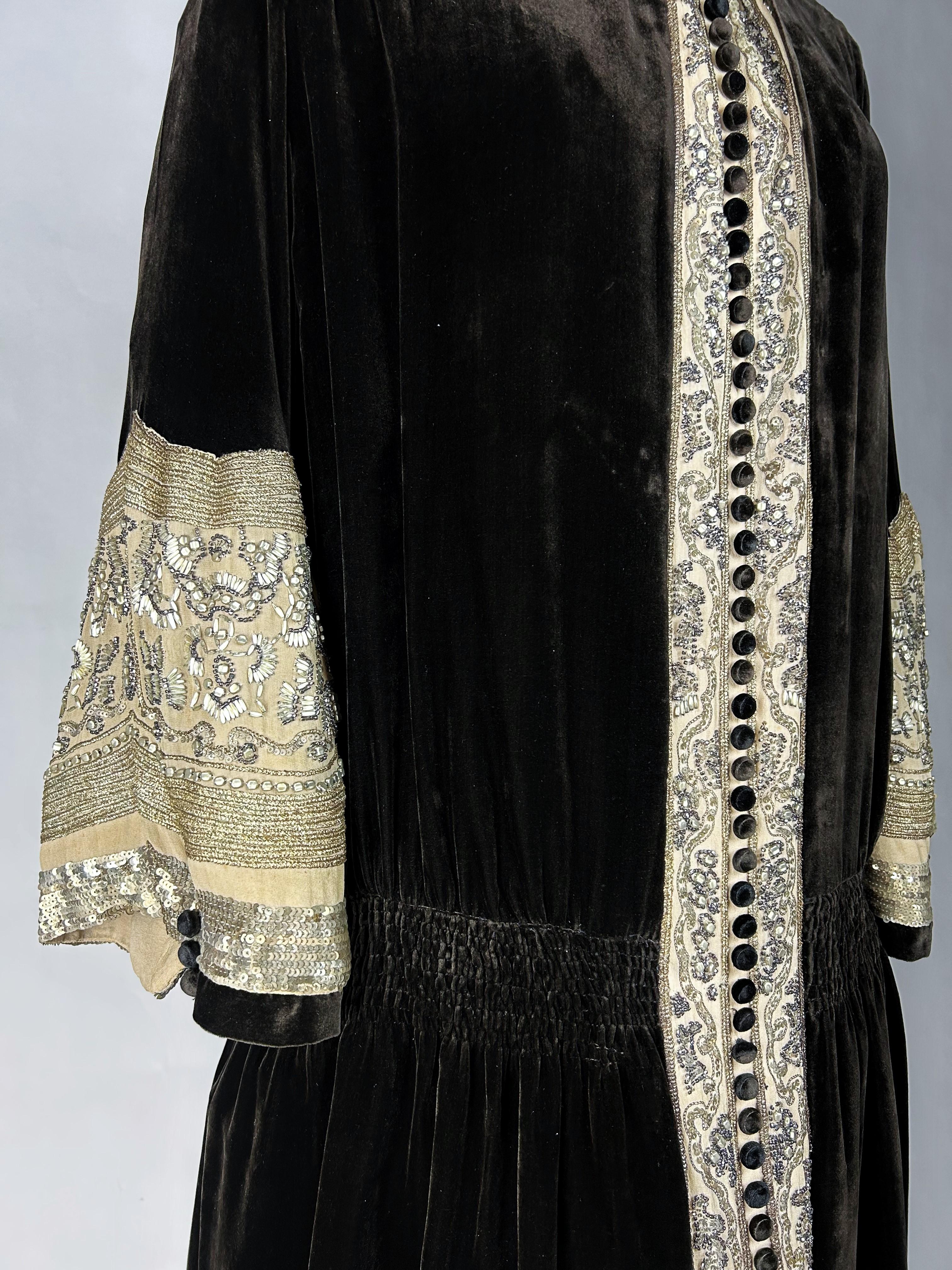 Women's A Redingote Velvet dress by Jean-Charles Worth Haute Couture - Paris Circa 1923 For Sale