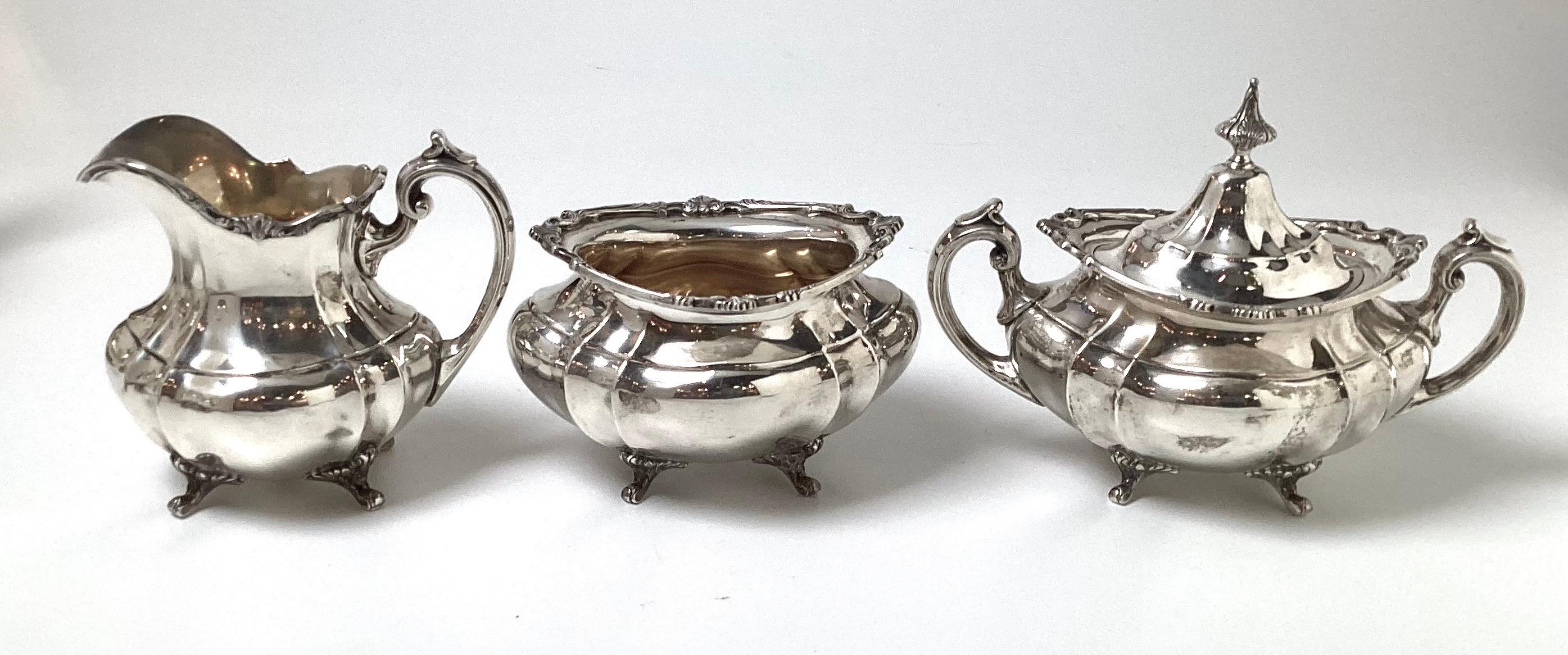 A Reed and Barton Sterling 5pc Tea Set Service  For Sale 1