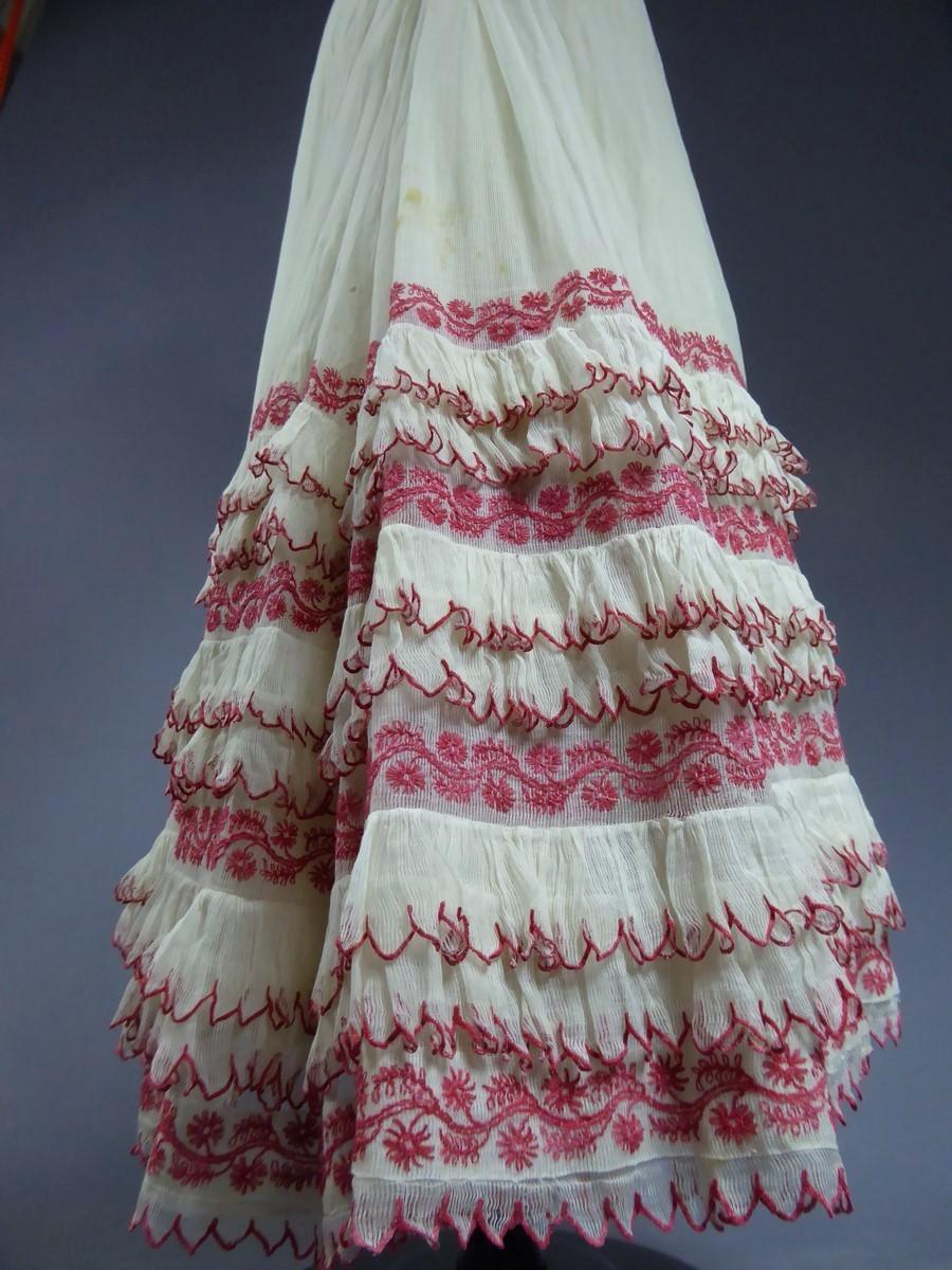 A Regency Cotton Voile Day Embroidered Summer Dress -France Circa 1815/1820 For Sale 10