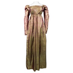 Antique A Regency French Changing taffetas Silk day Dress - Napoleonic Era Circa 1810