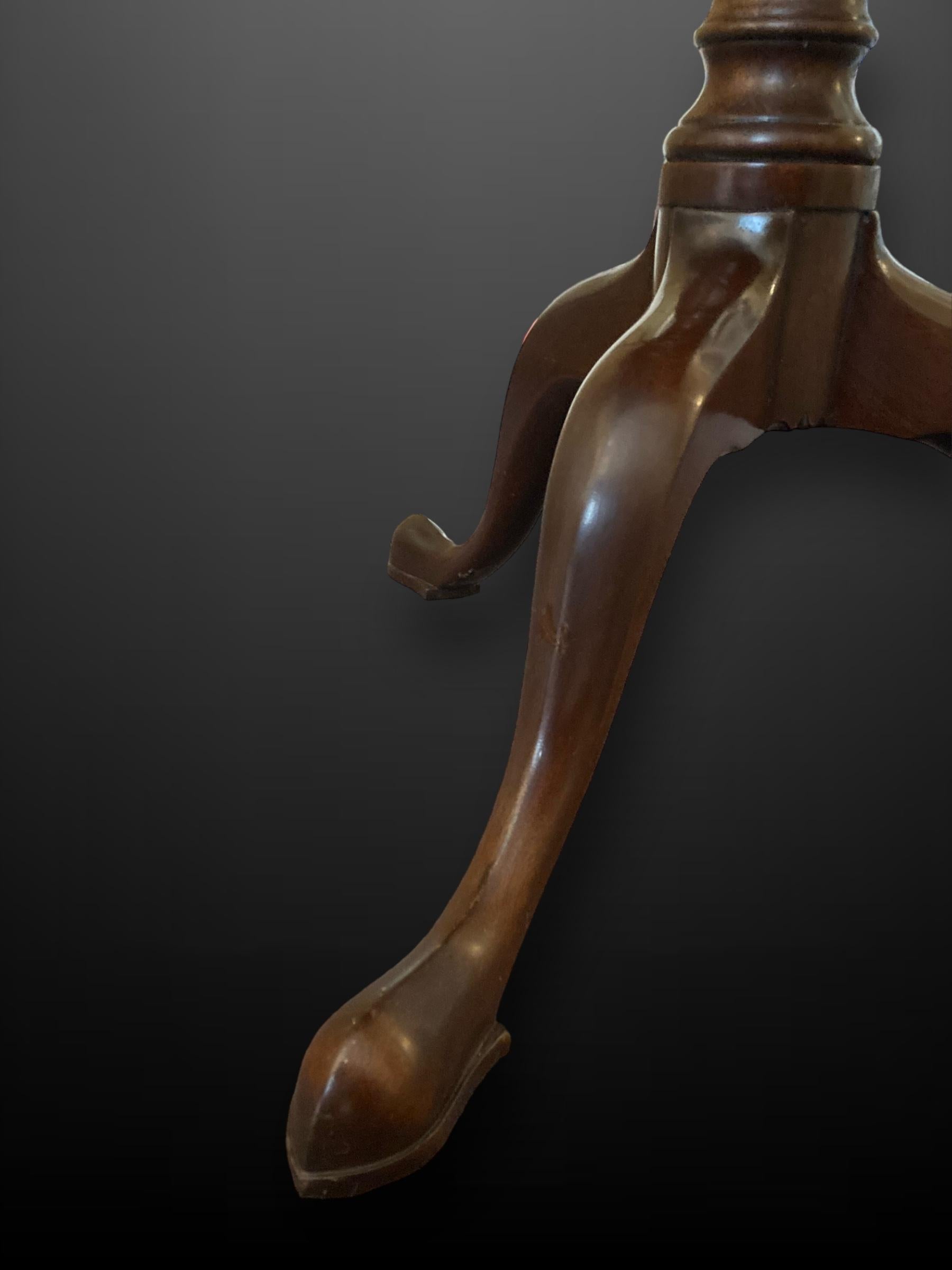 A Regency Mahogany Tripod Table / Occasional Table For Sale 1