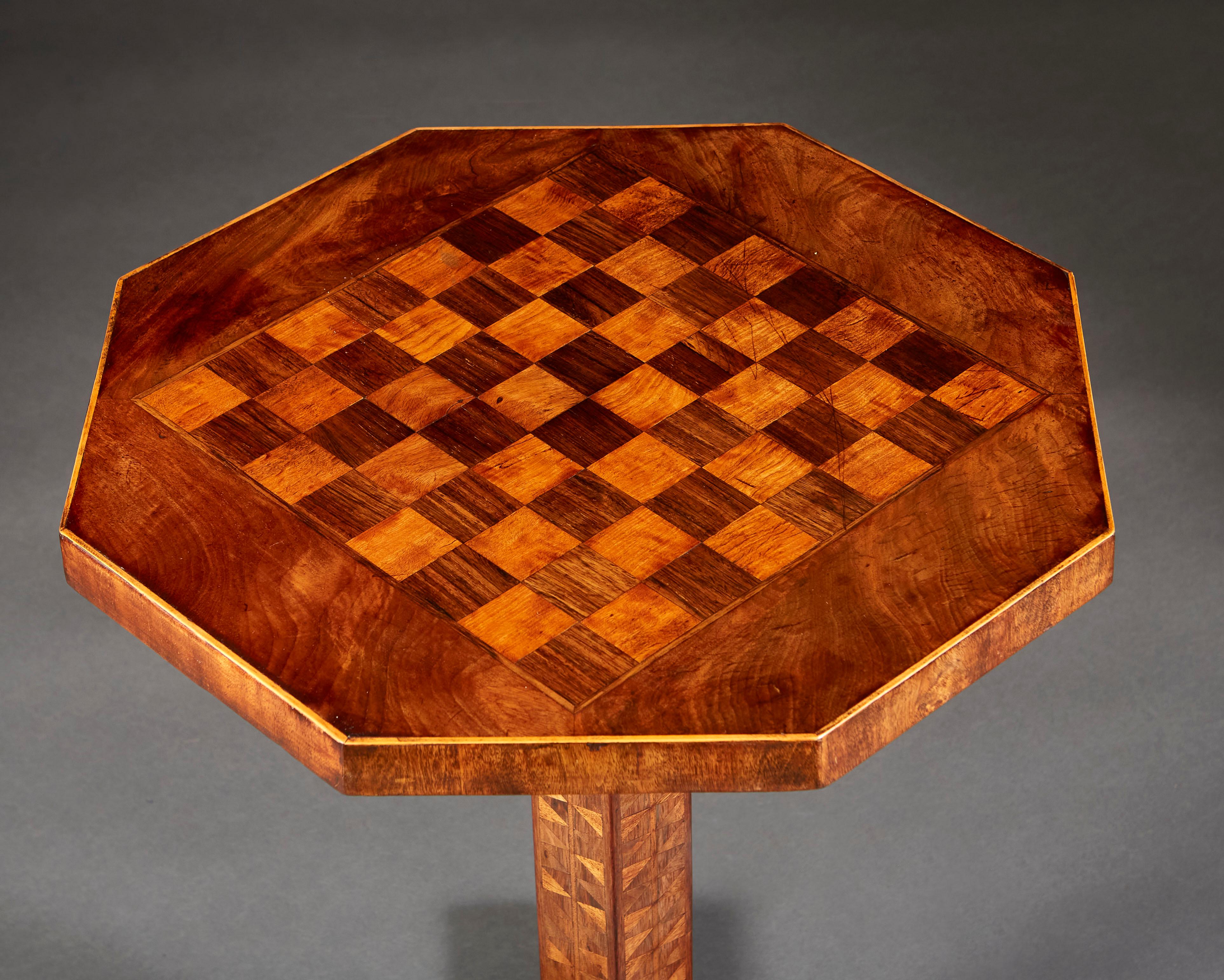 Regency Marquetry Table with Chessboard Top In Good Condition In London, GB