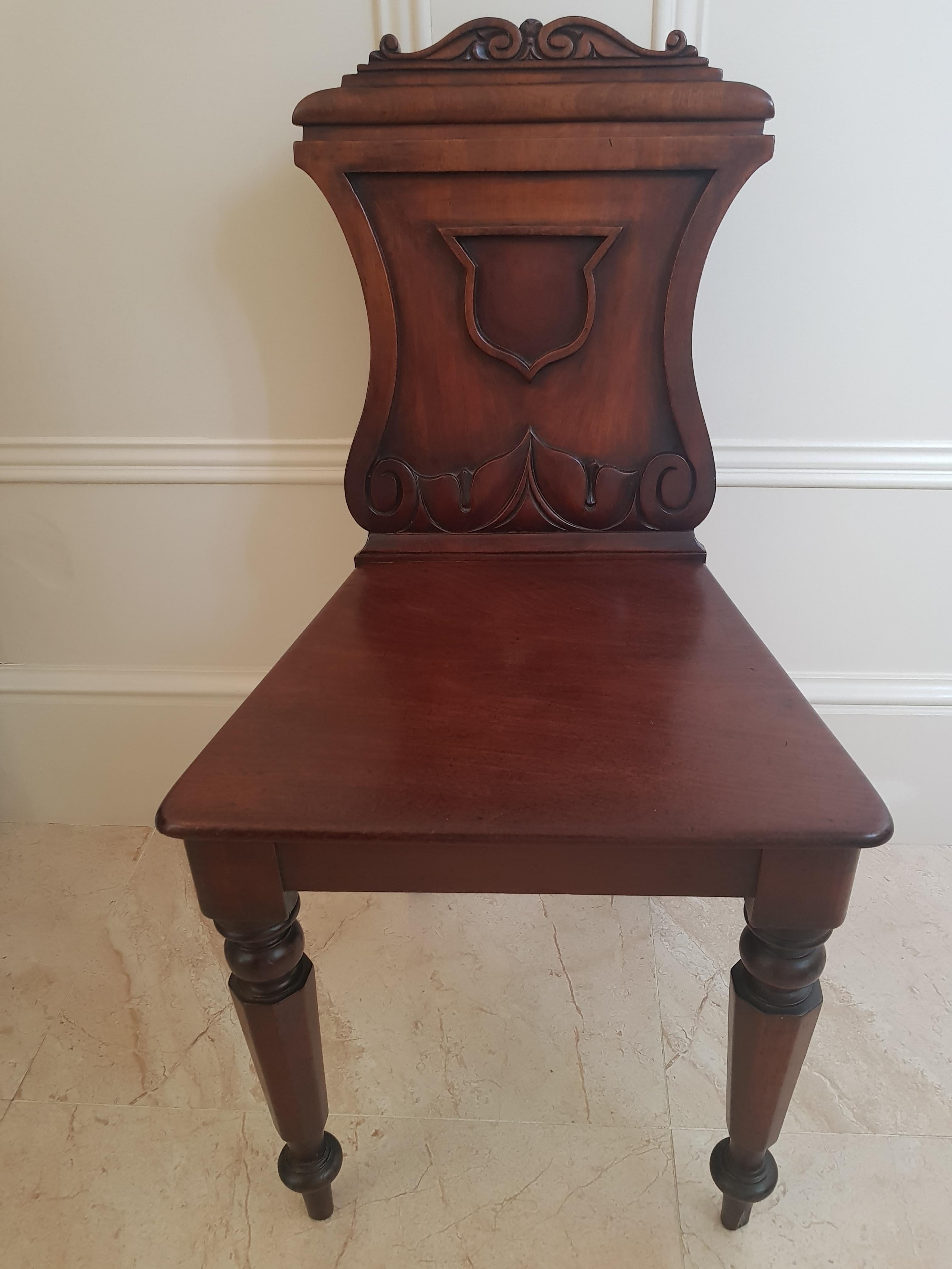 Regency Period Mahogany Hall Chair In Good Condition For Sale In Dromod, Co. Leitrim