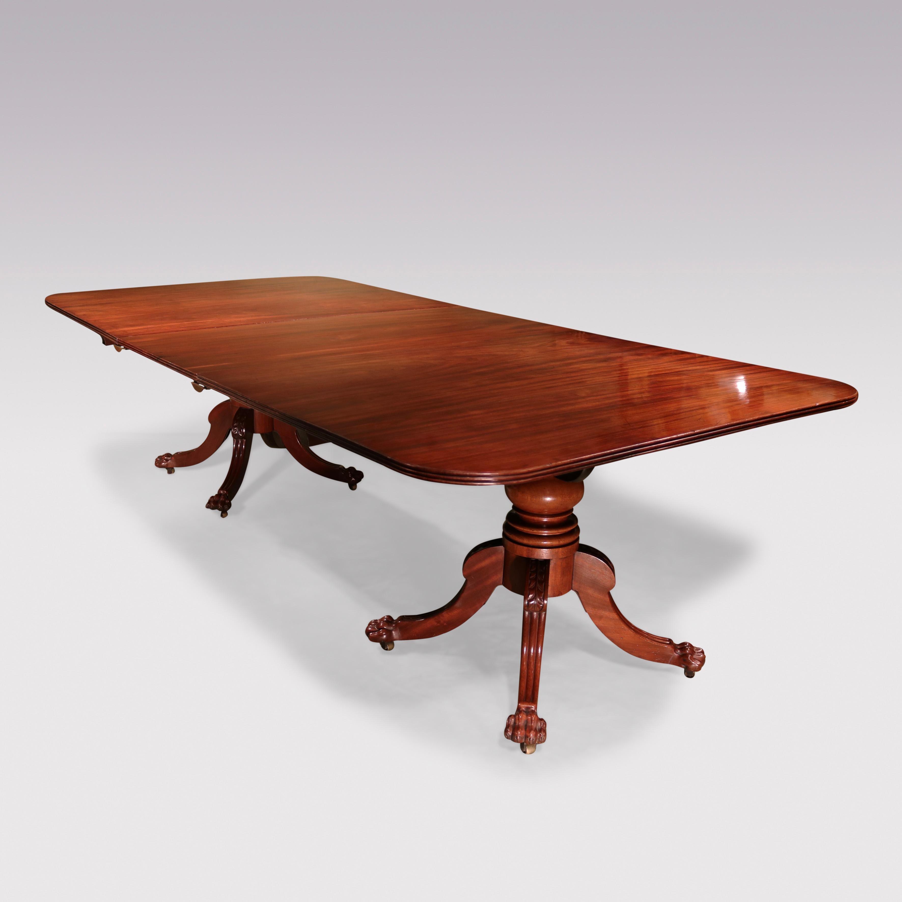 Regency Period Mahogany Two Pillar Dining Table In Good Condition For Sale In London, GB