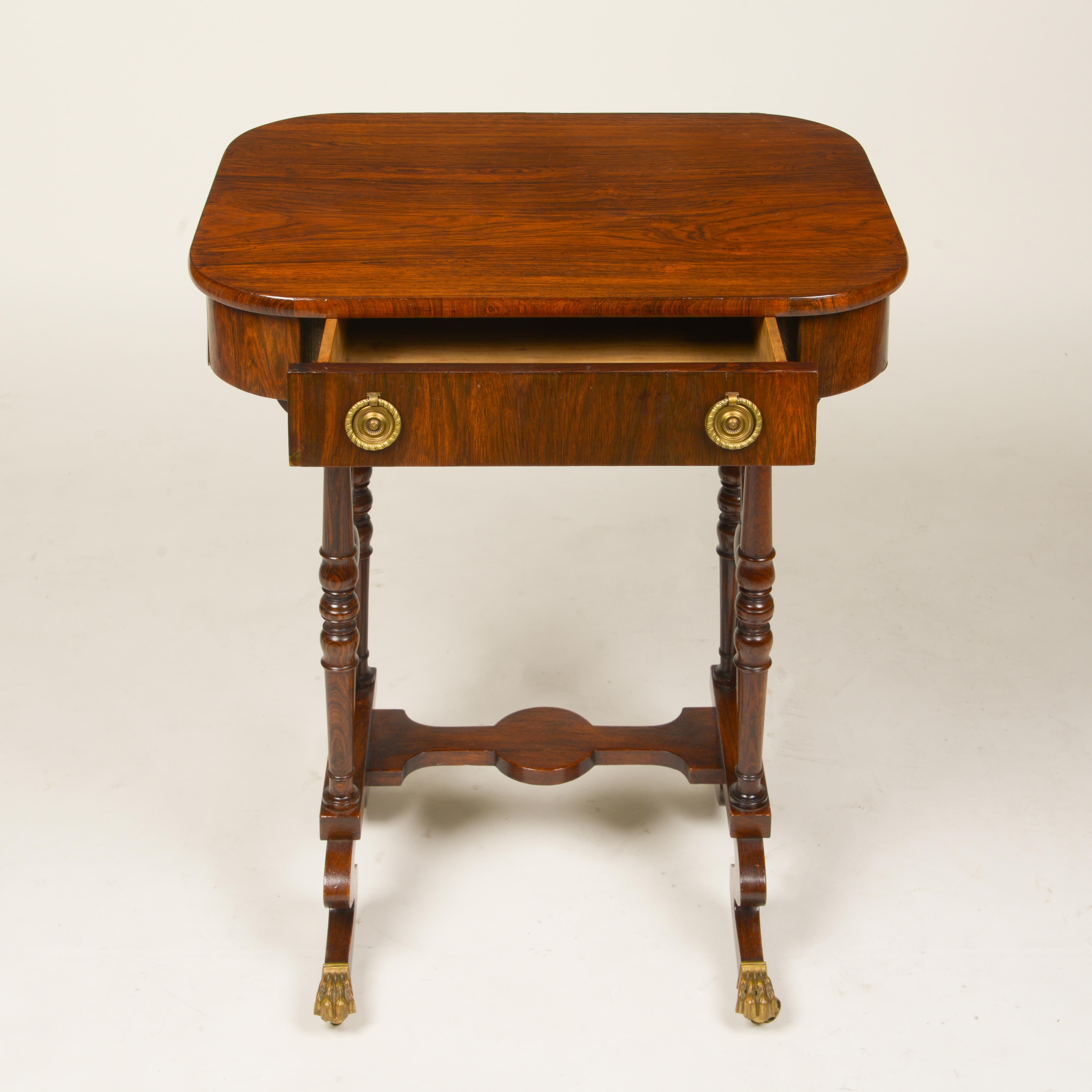 A Regency Rosewood Work Table, Circa 1820 In Good Condition For Sale In New York, NY