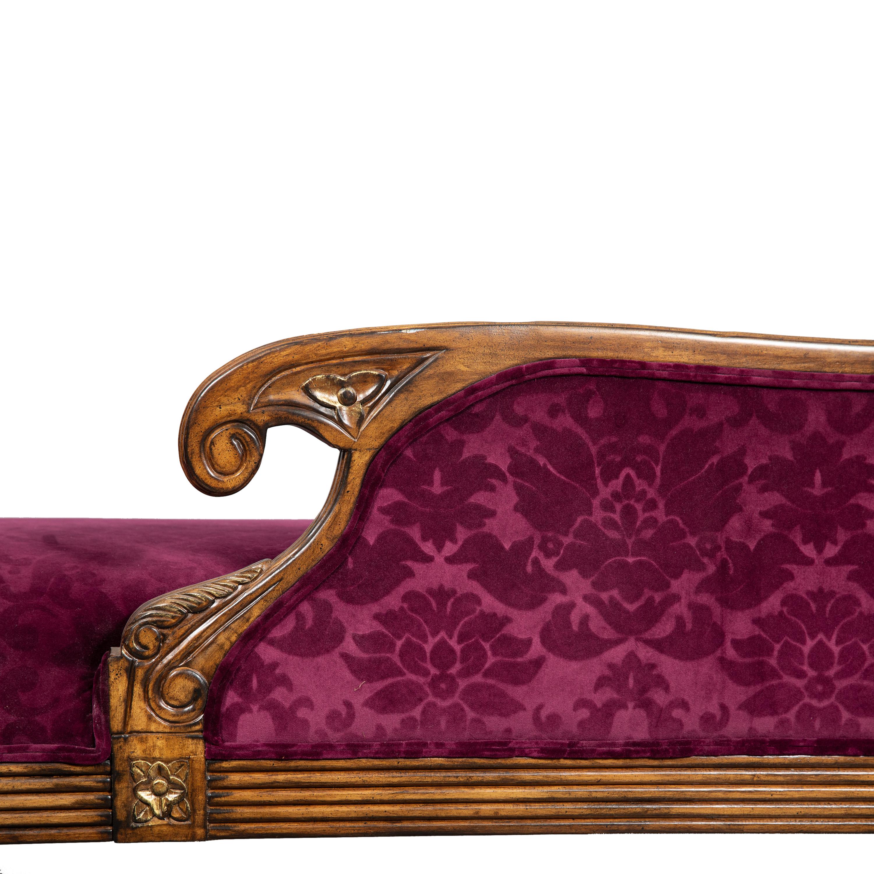 English A Regency Style Carved Wood Day Bed For Sale