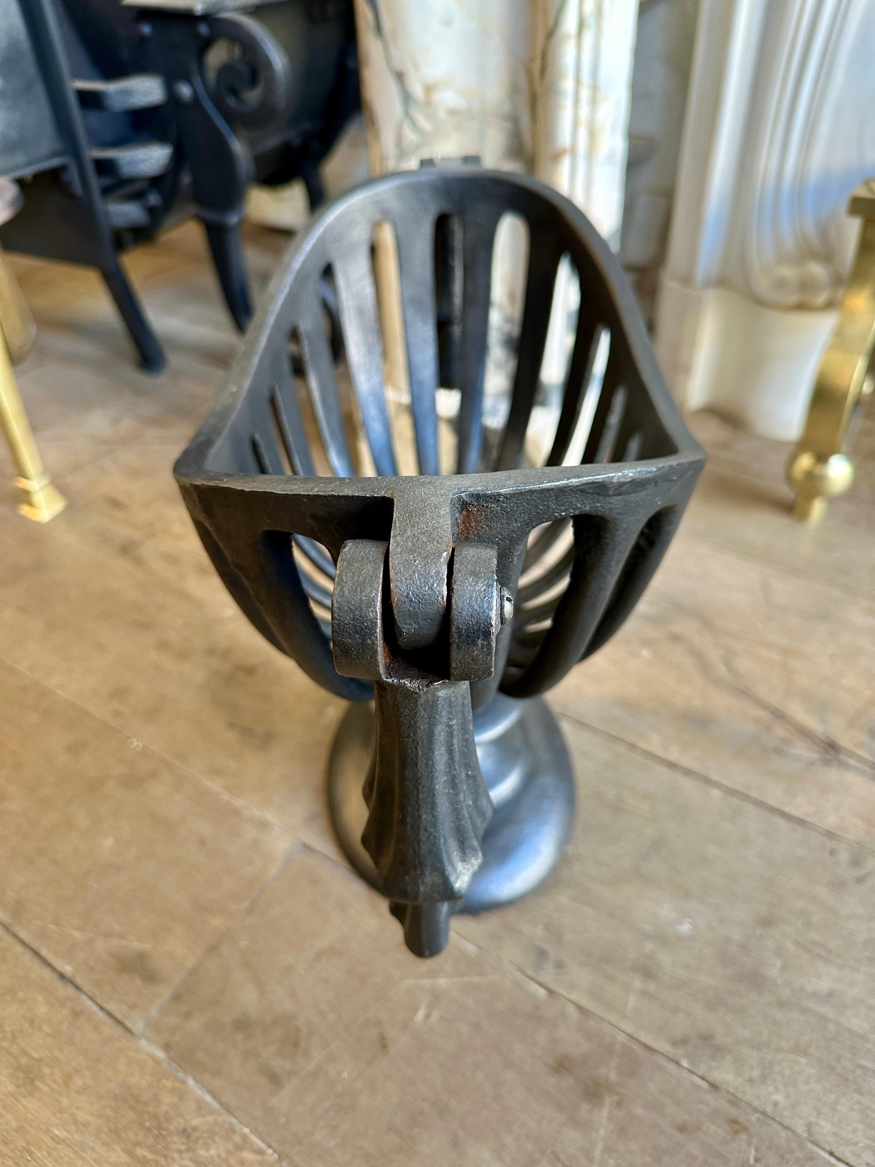 A Regency Style Cast Iron Urn Fire Basket Grate 1