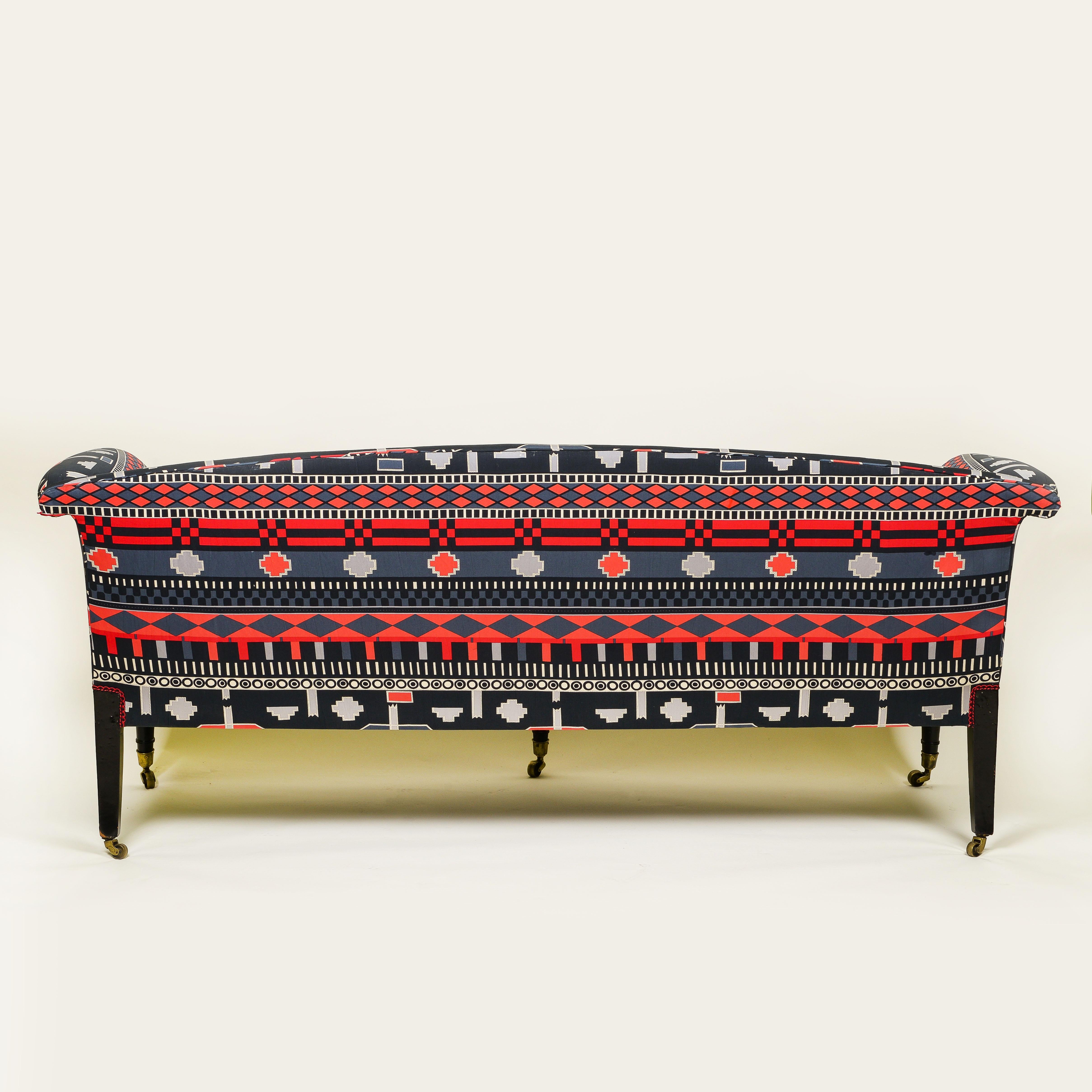 Ebonisiertes und gepolstertes Sofa im Regency Style im Zustand „Gut“ im Angebot in New York, NY