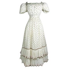 A Regency Summer day dress in embroidered cotton muslin - England  C. 1820-1825