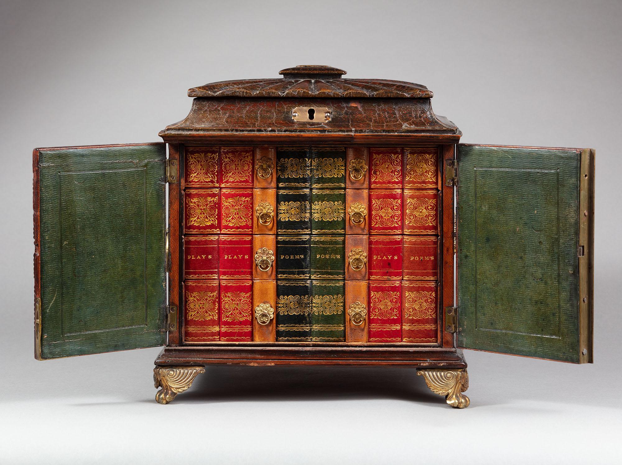 A Regency tooled and gathered leather casket, c.1820 For Sale 1