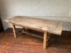 Remarquable table en loupe d'orme française de la fin du 18e siècle, (6-8 places)