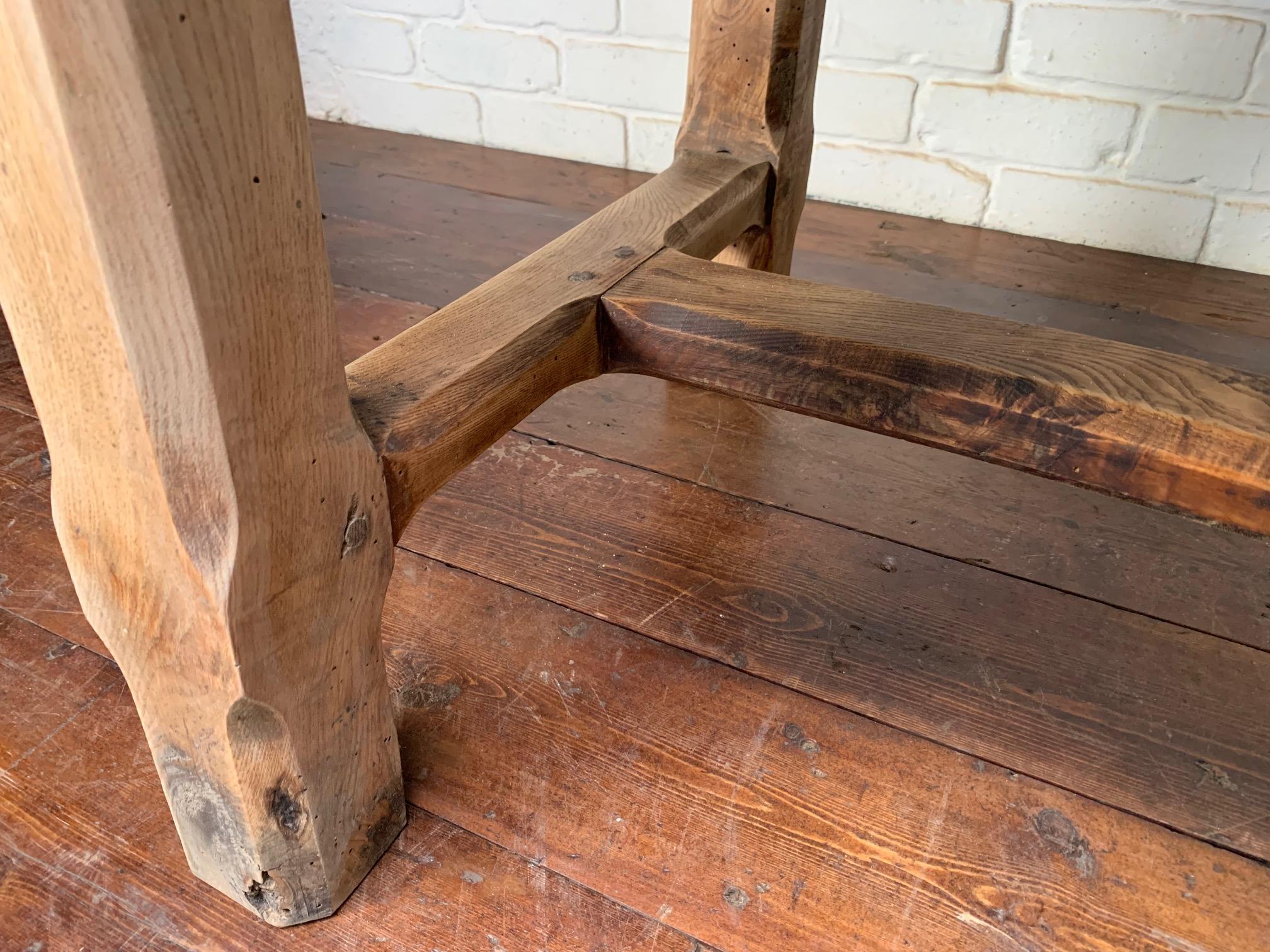 A Remarkable Late 18th Century French Burr Elm Table, (6-8 seater) 3