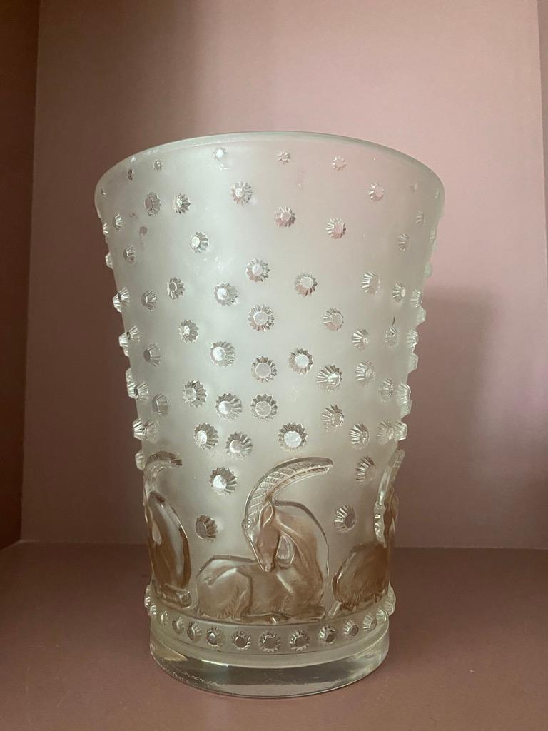 French A Rene Lalique Ajaccio  Art Deco Glass vase  For Sale