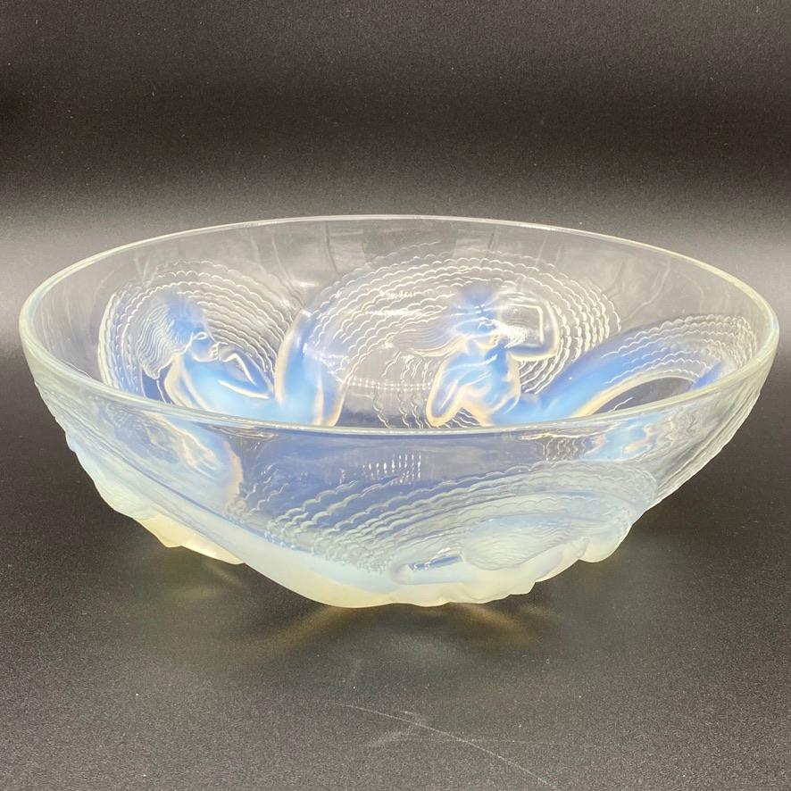 Molded René Lalique Art Deco Opalescent Glass Calypso Bowl