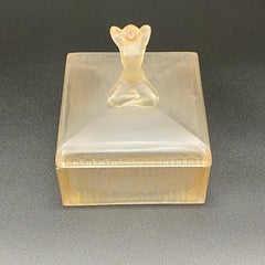 A Rene lalique Art Deco Sultane glass boxe