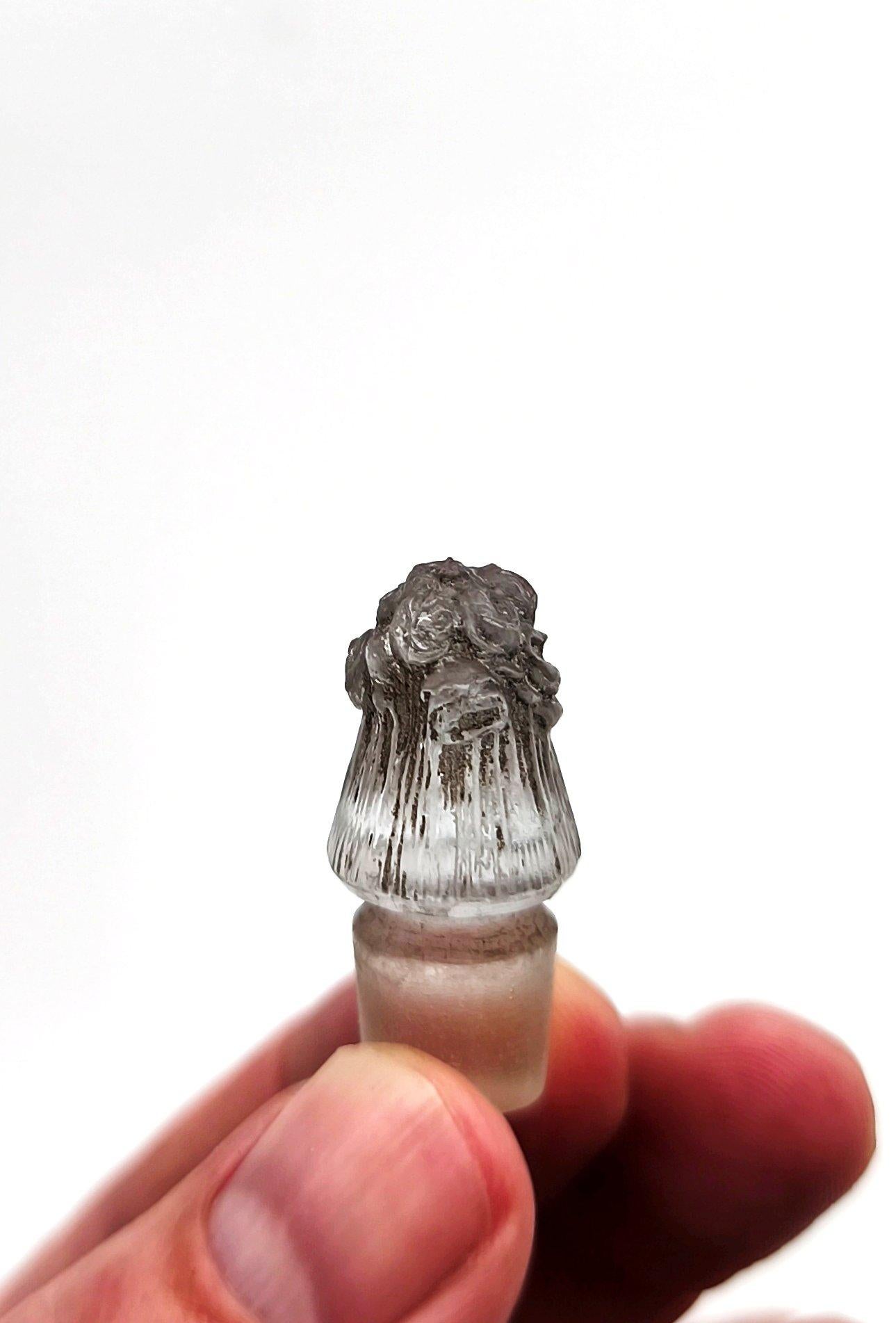 Frasco de perfume de cristal René Lalique 