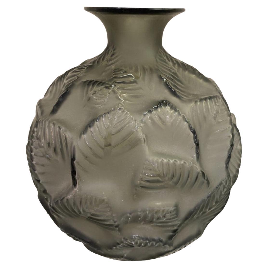 lalique vase vintage