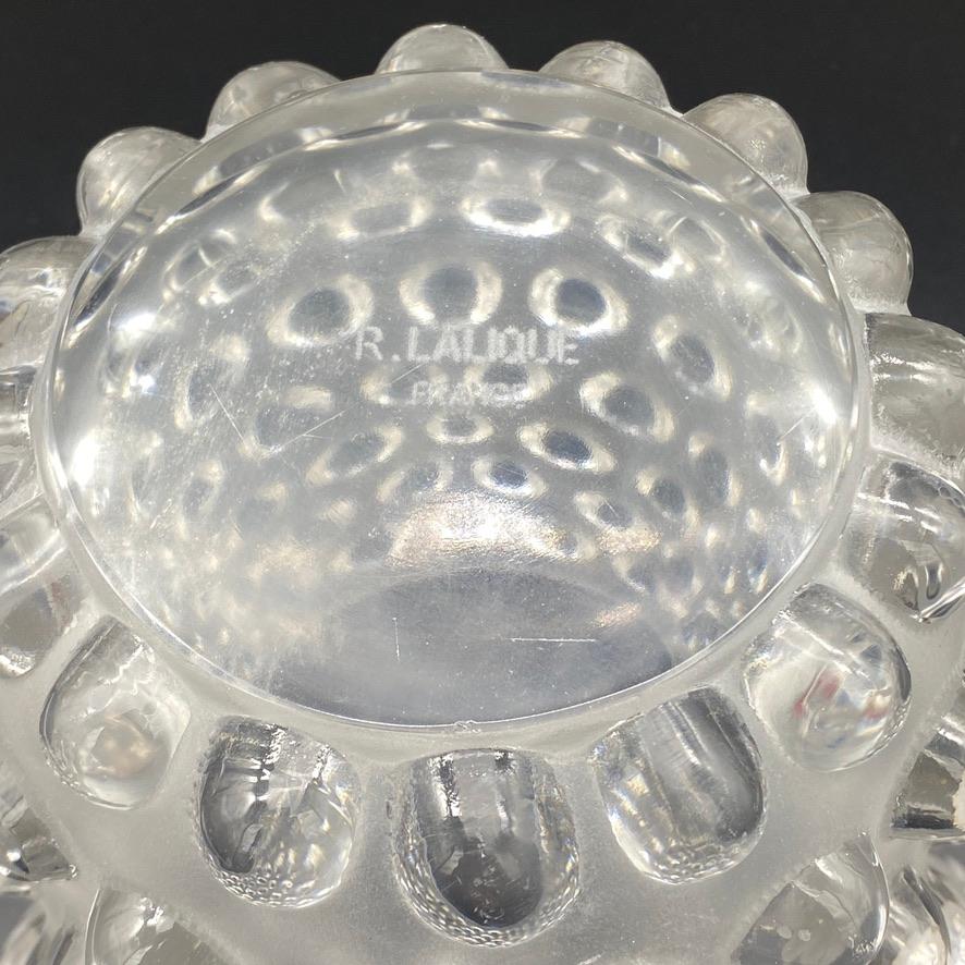 A Rene Lalique Mossi Glass vase 3