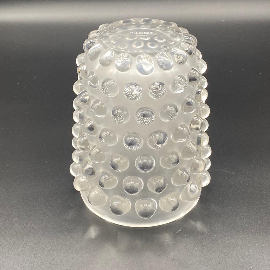 A Rene Lalique Mossi Glass vase 1