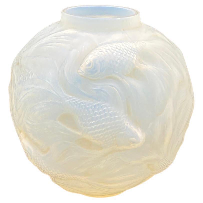 Rene Lalique Opalescent Art Deco Formose Vase