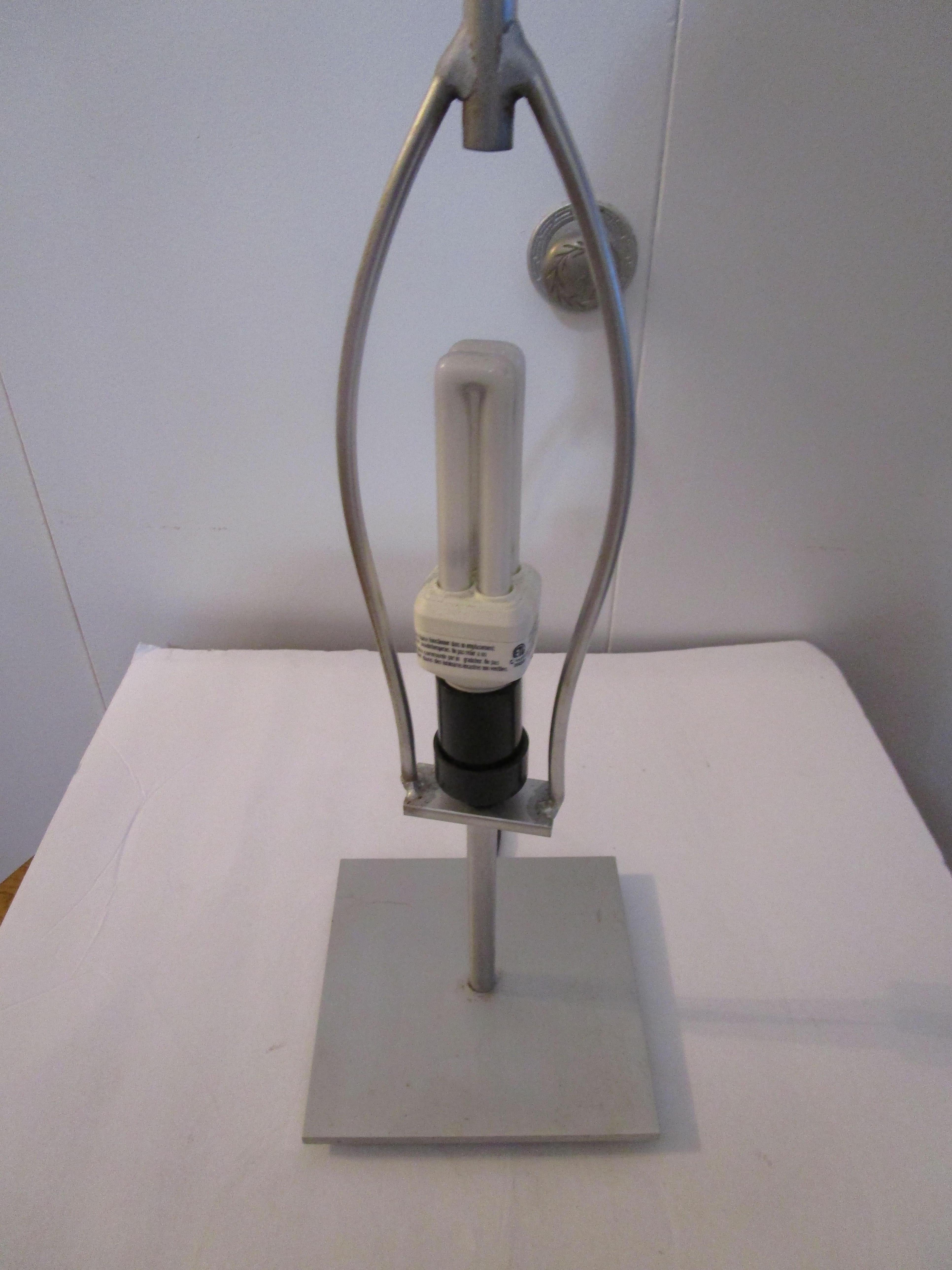 Non vernissé Abat-jour de lampe en résine Circa Vintage International MCM circa 1950-60s en vente