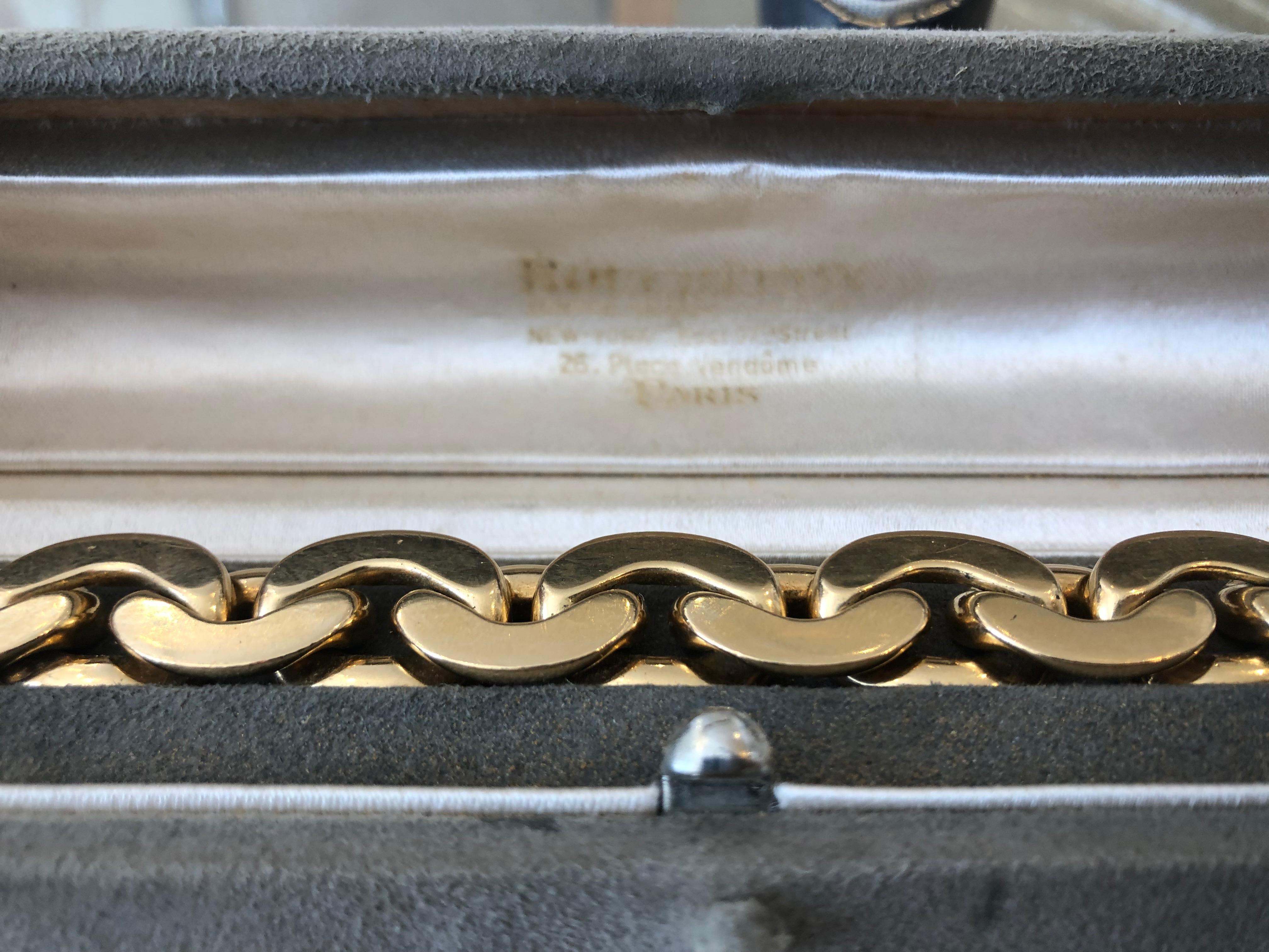 Women's or Men's Retro 18 Carat Curb Linked Yellow Gold Bracelet by Boucheron in Original Box
