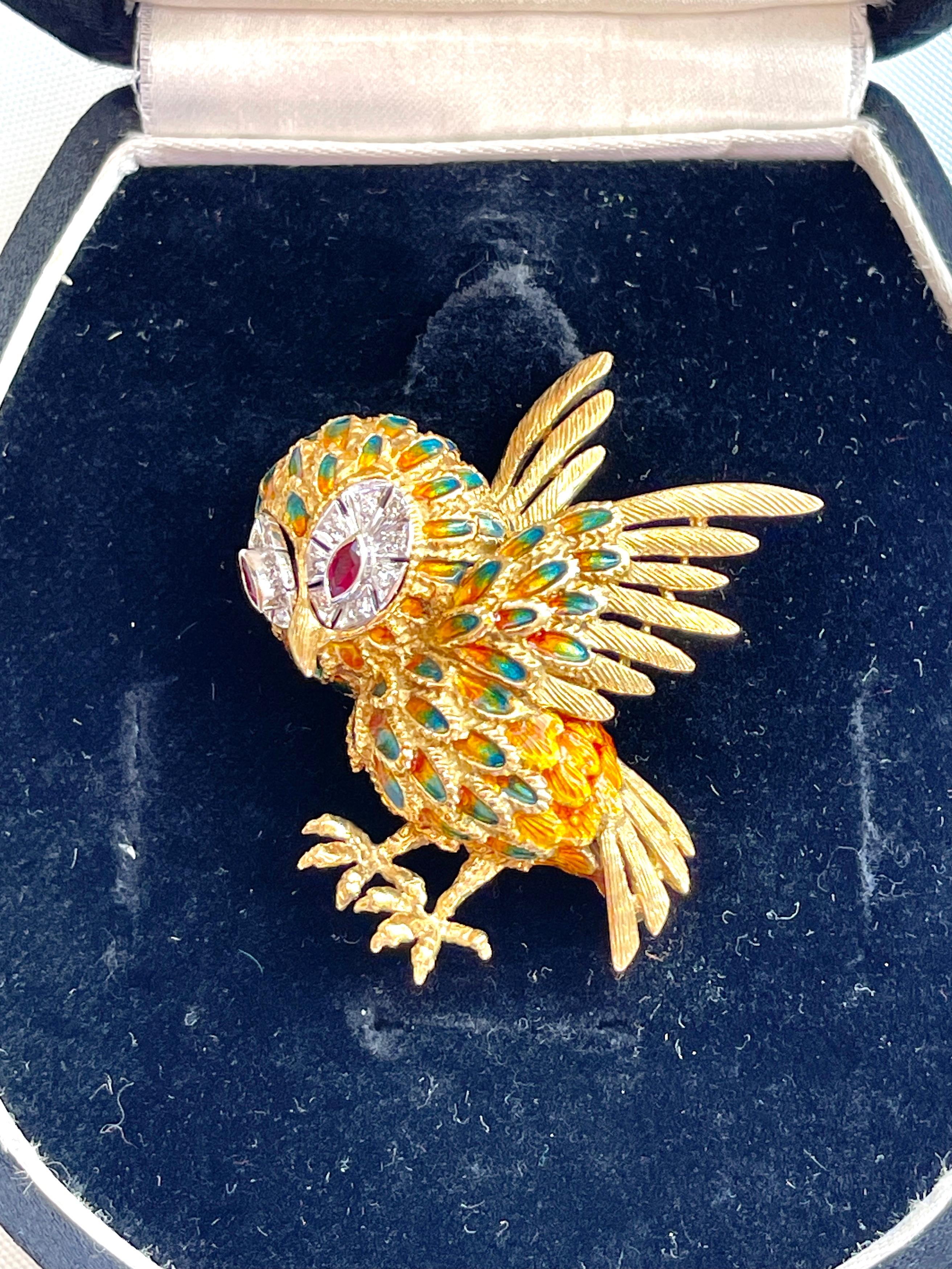 Retro Animal Owl Yellow Gold Diamonds and Rubies Brooch For Sale