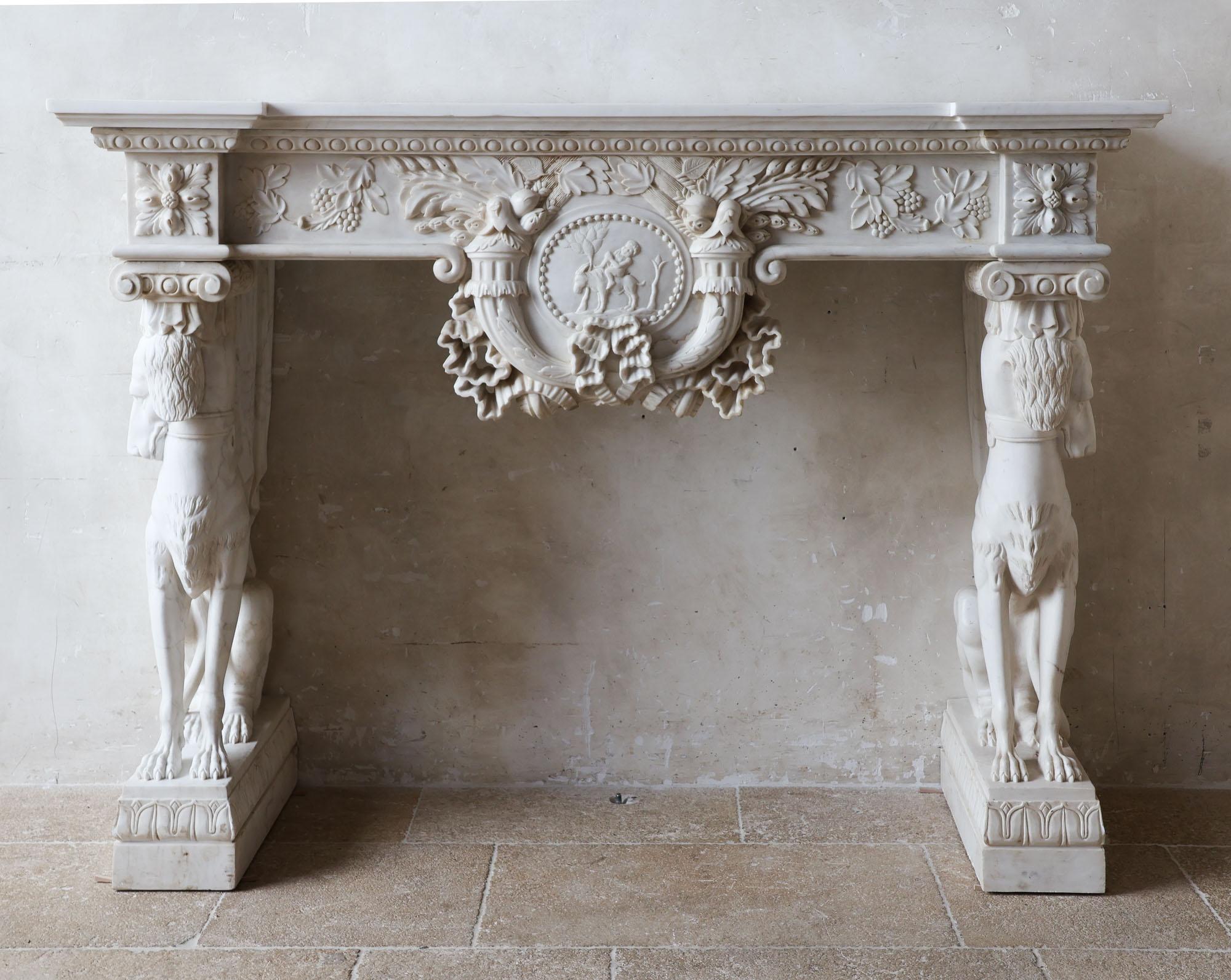 A Rich and Ornate Monumental Mantelpiece Italian Renaissance Revival Style In Good Condition For Sale In Baambrugge, NL