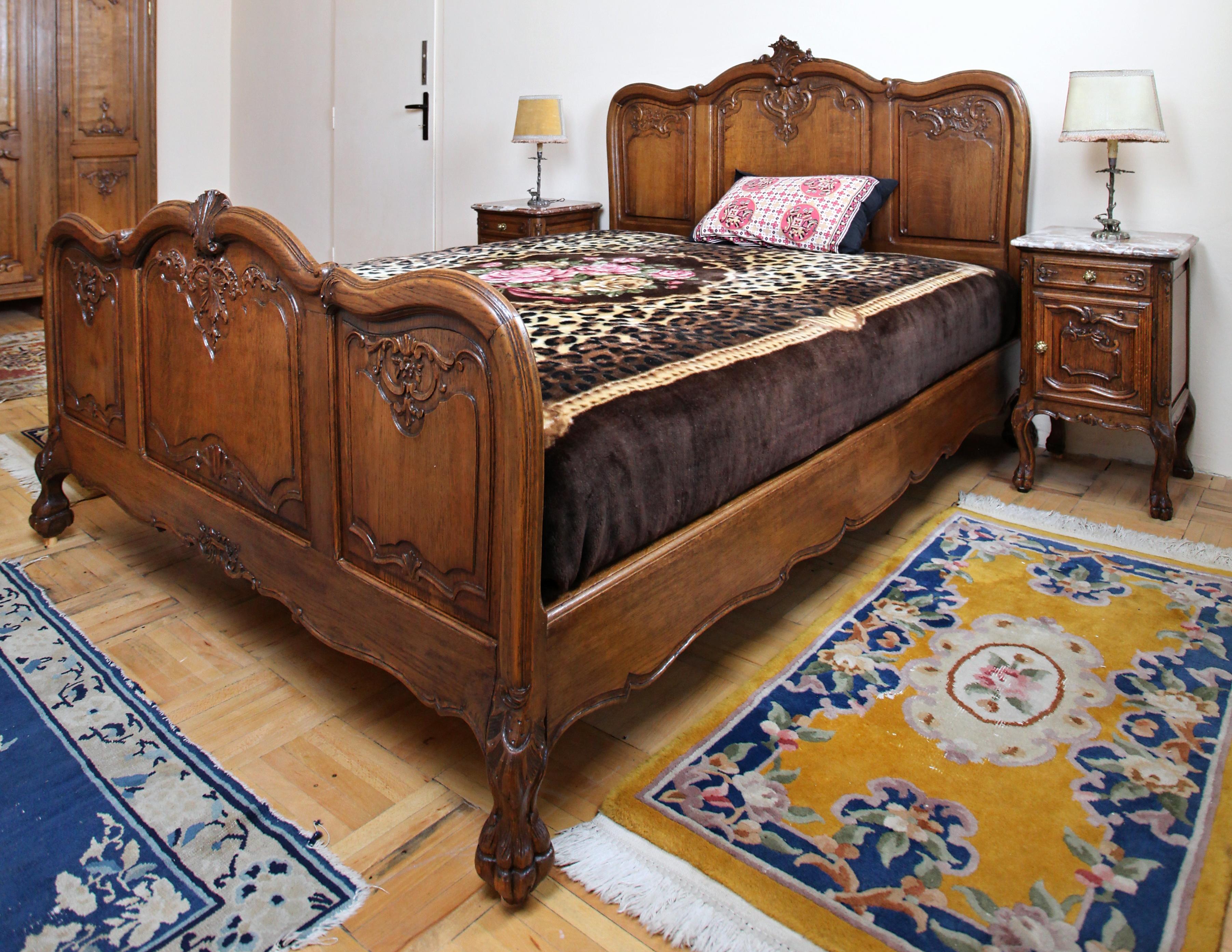 Rococo A richly carved antique bedroom. Solid oak For Sale
