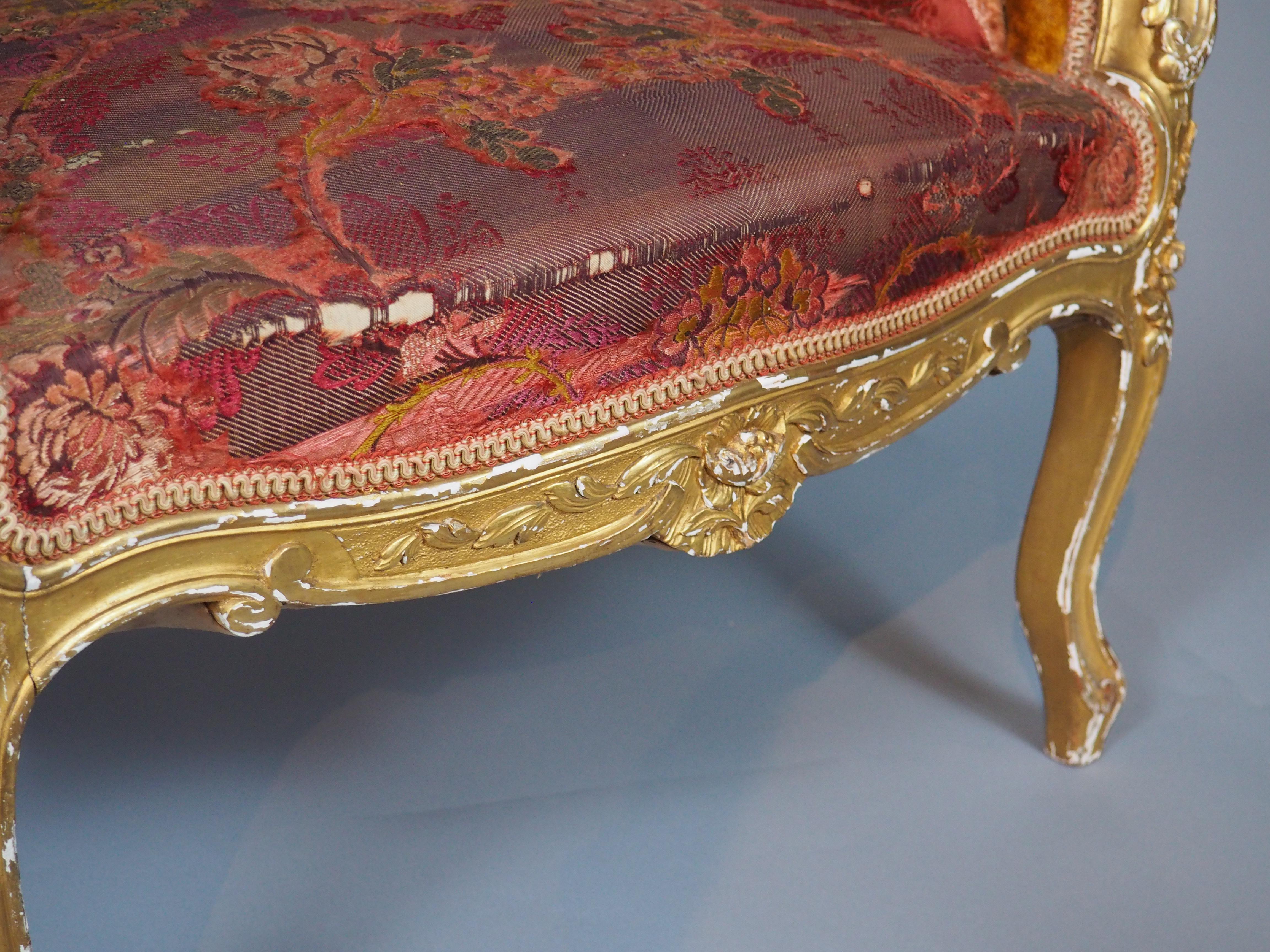 Eine reich geschnitzte CIRCA 1850 Französisch Louis XV Stil Giltwood Banquette im Angebot 4