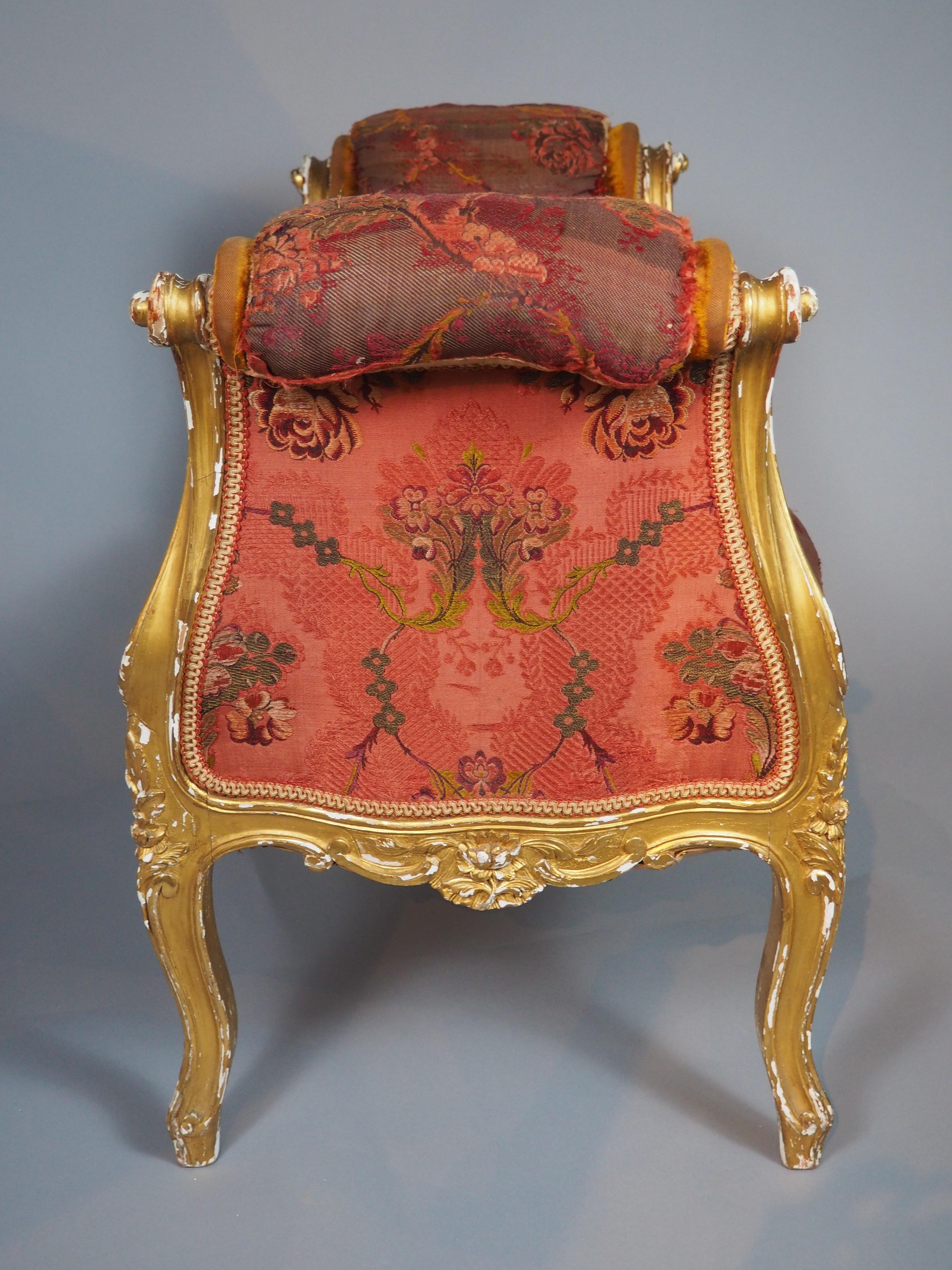 Eine reich geschnitzte CIRCA 1850 Französisch Louis XV Stil Giltwood Banquette im Angebot 7