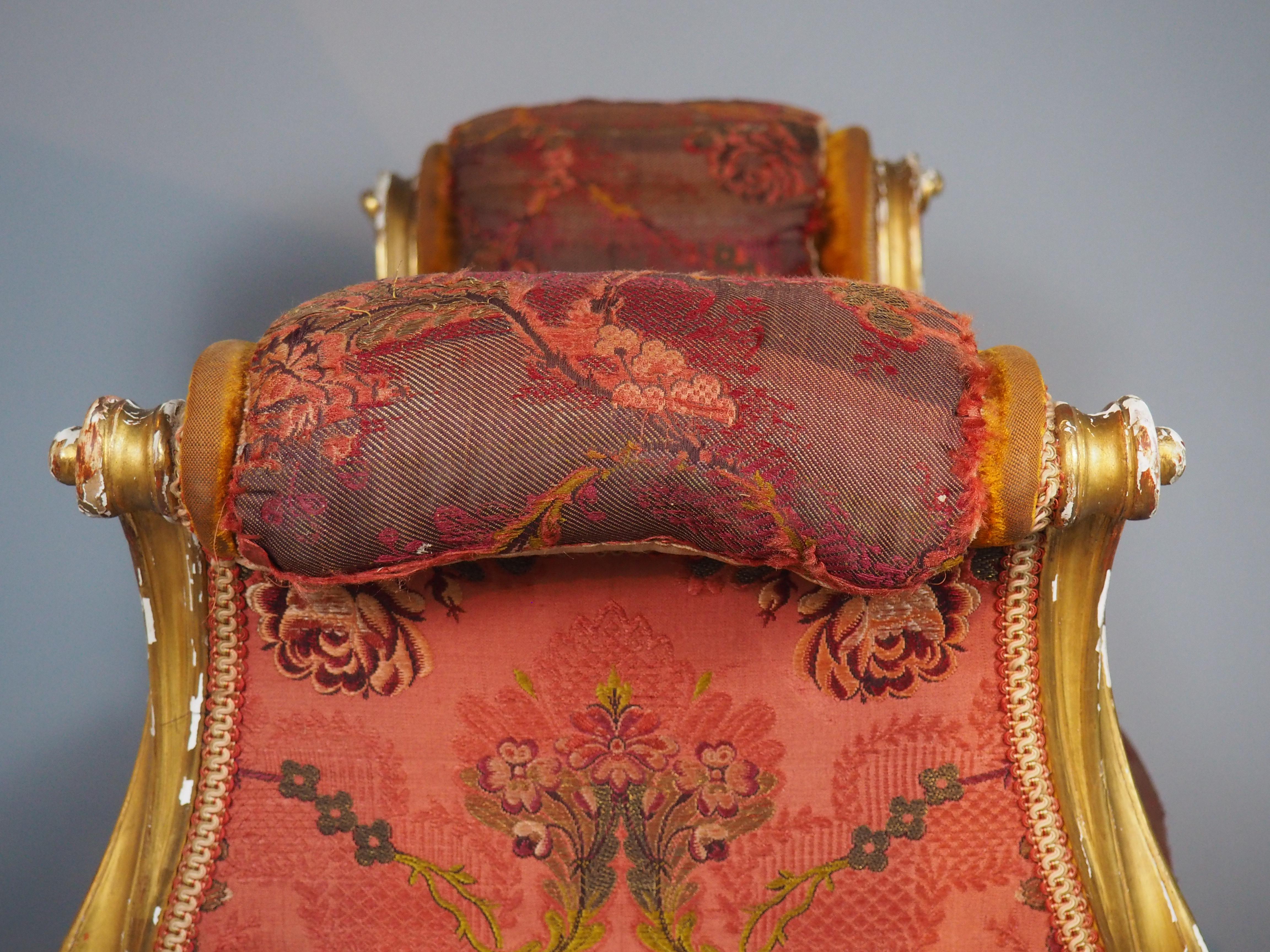 Eine reich geschnitzte CIRCA 1850 Französisch Louis XV Stil Giltwood Banquette im Angebot 8