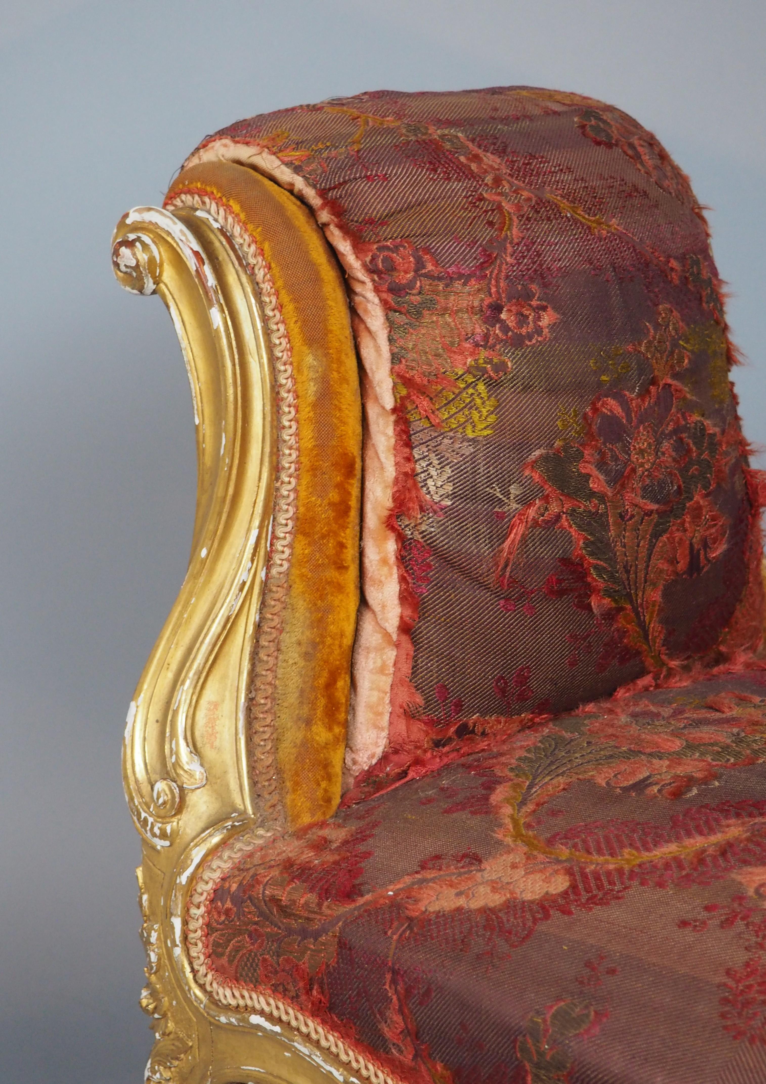 Eine reich geschnitzte CIRCA 1850 Französisch Louis XV Stil Giltwood Banquette im Angebot 9