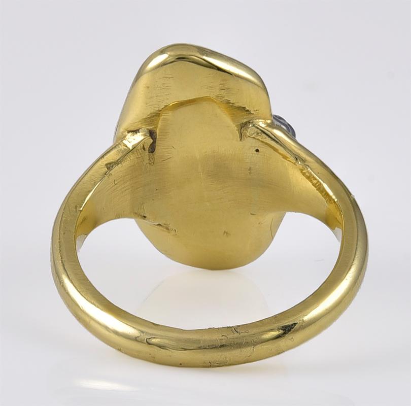 Women's or Men's Ring Stone Not from Mother Earth in an 18 Karat Gold Mount For Sale