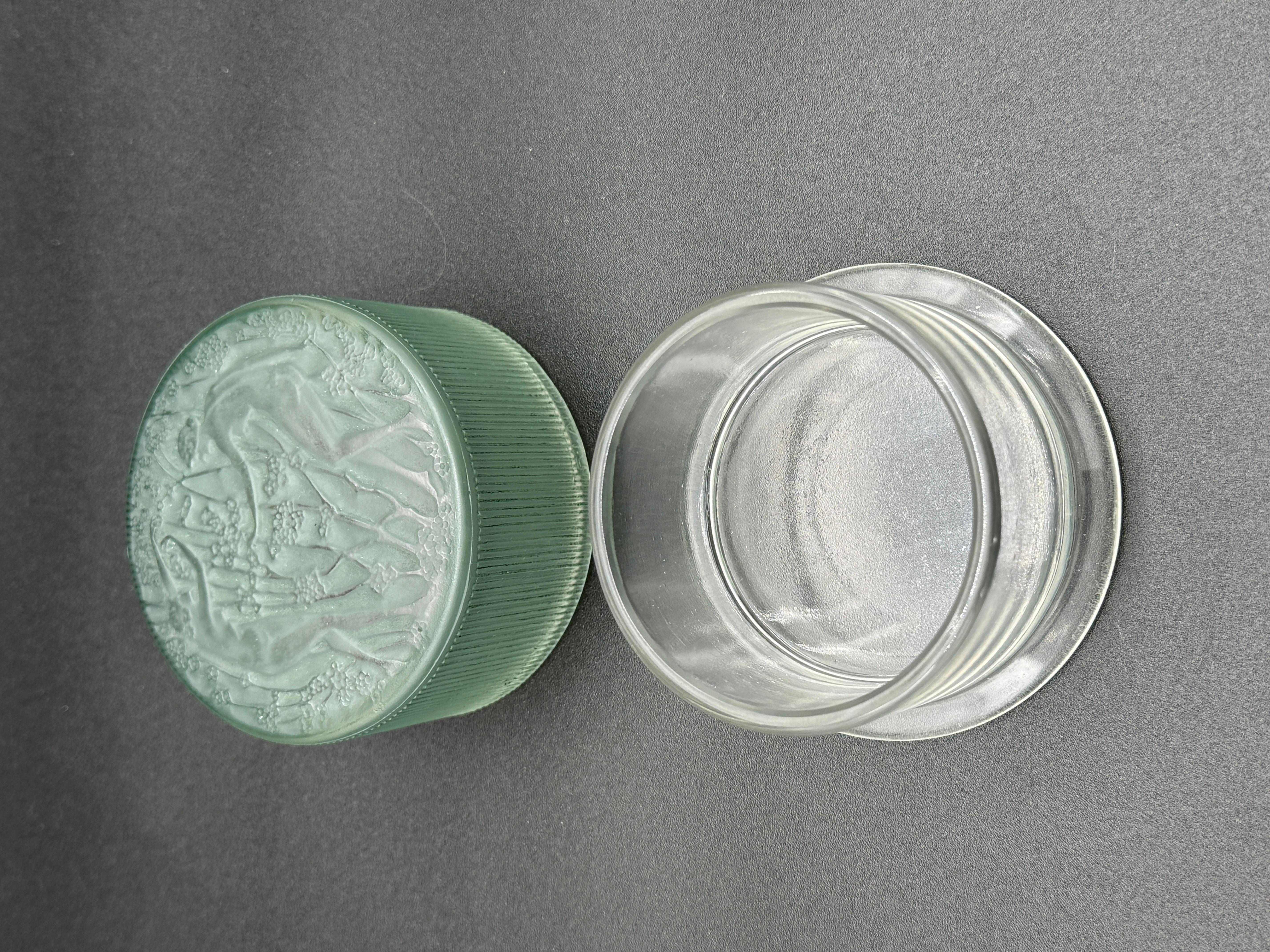 Early 20th Century A R.Lalique 2 Figurines Glass Box. For Sale