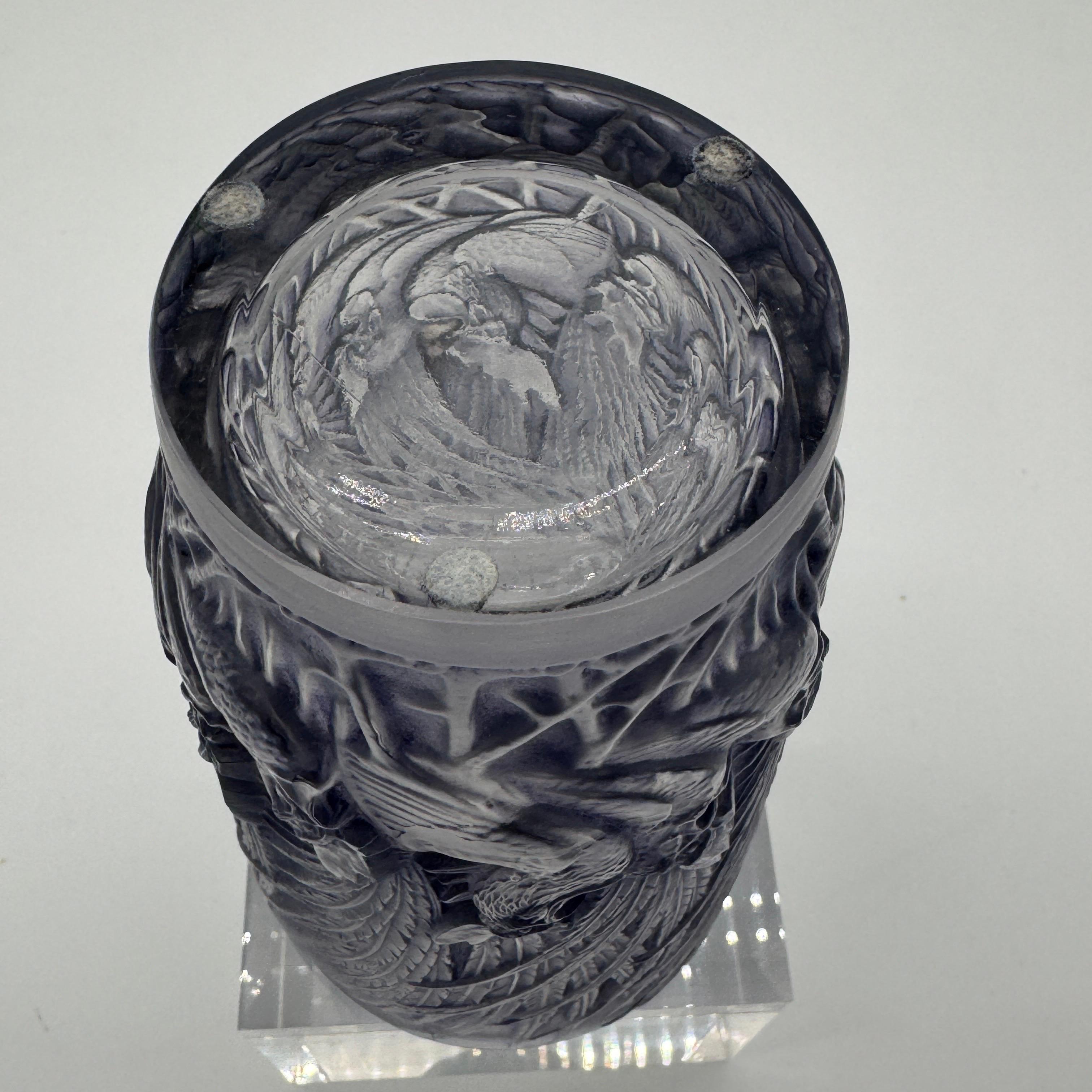 A R.Lalique Art Déco Coqs and Plumes Glass Vase For Sale 6