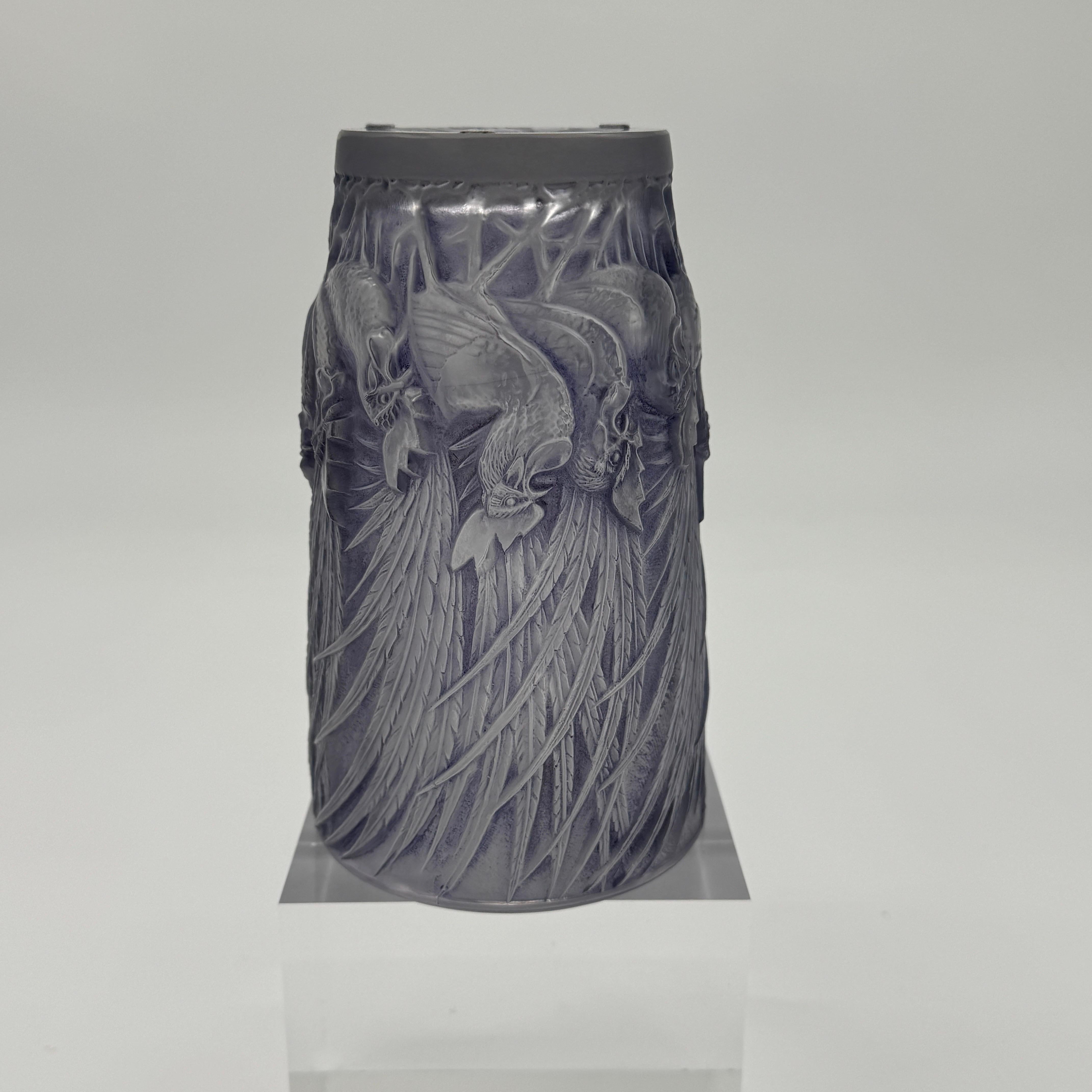 A R.Lalique Art Déco Coqs and Plumes Glass Vase For Sale 7