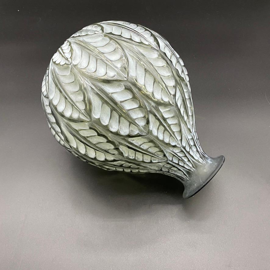 Molded A R.Lalique Art Deco  Malesherbes vase in grey Glass