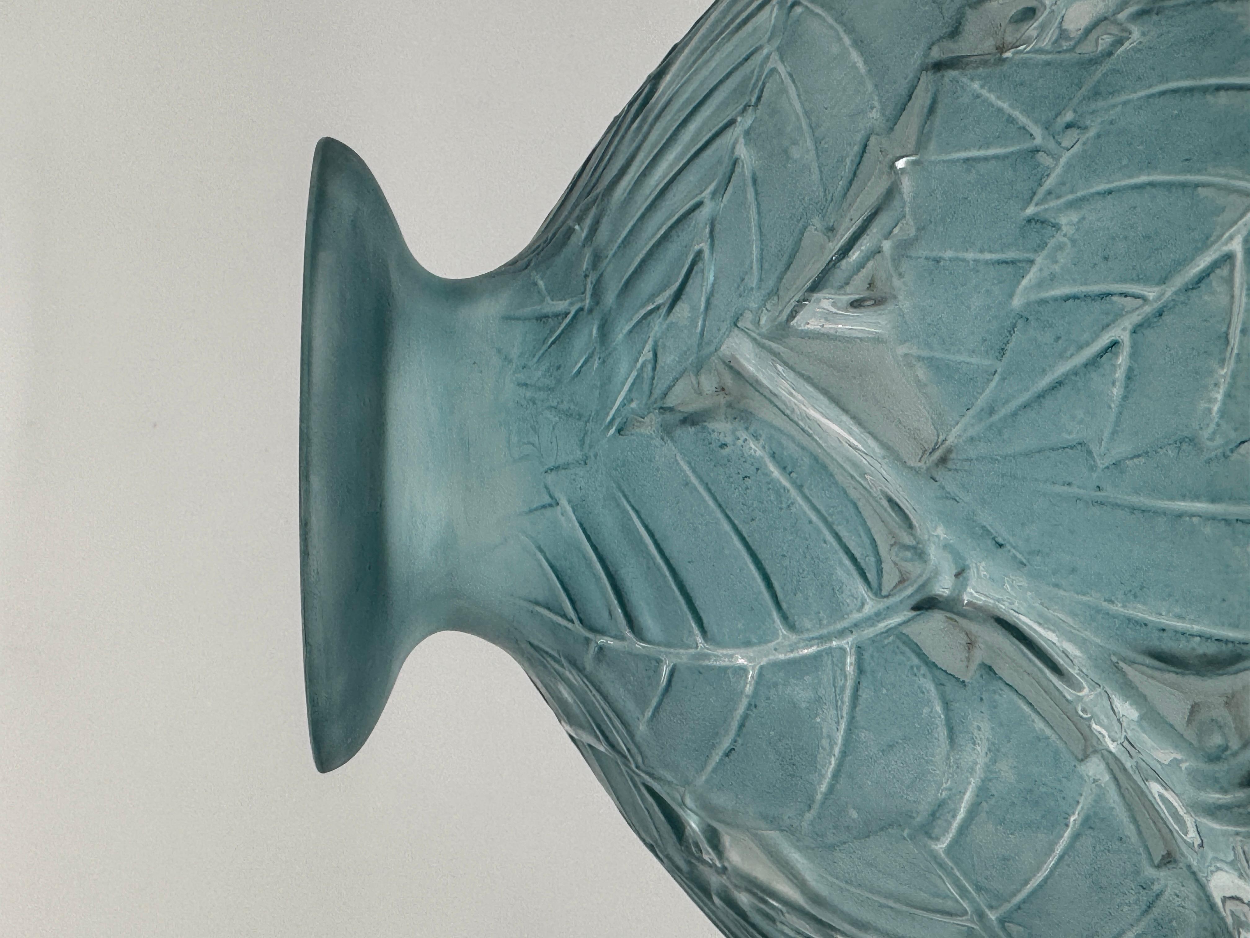 Inizio XX secolo Un vaso in vetro Art Déco Milano di R.Lalique in vendita