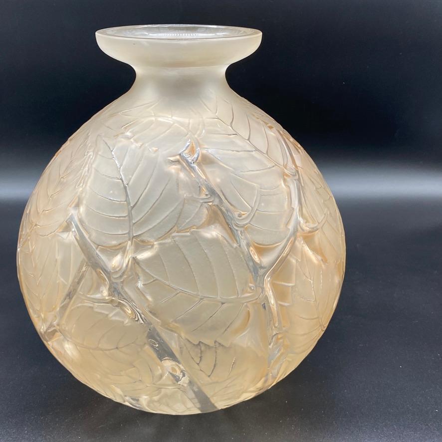 A R.Lalique Art Deco  Milan vase with brown  patinated  white glass For Sale 5