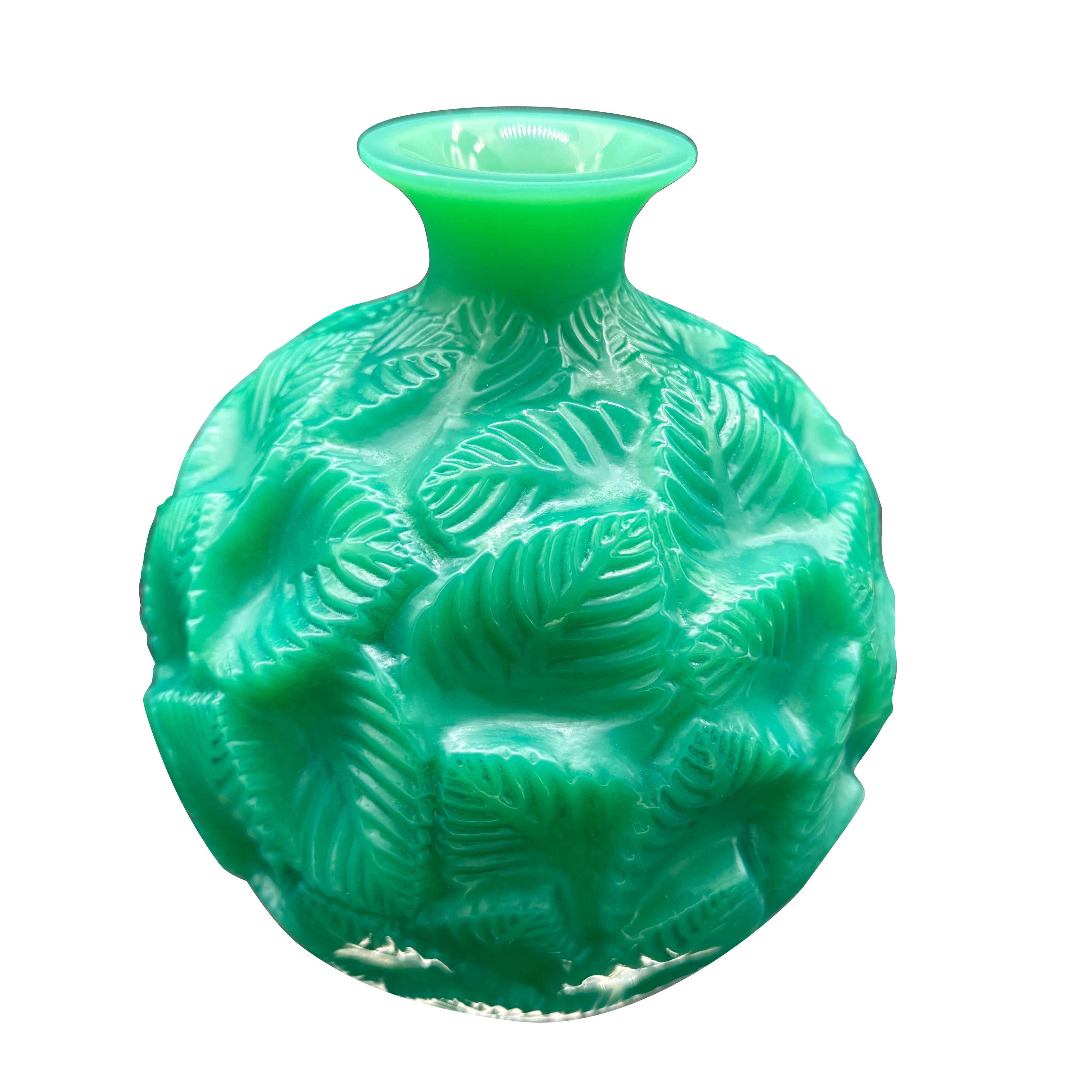 A R.Lalique Art Déco Ormeaux Vase in Jade Glass. For Sale